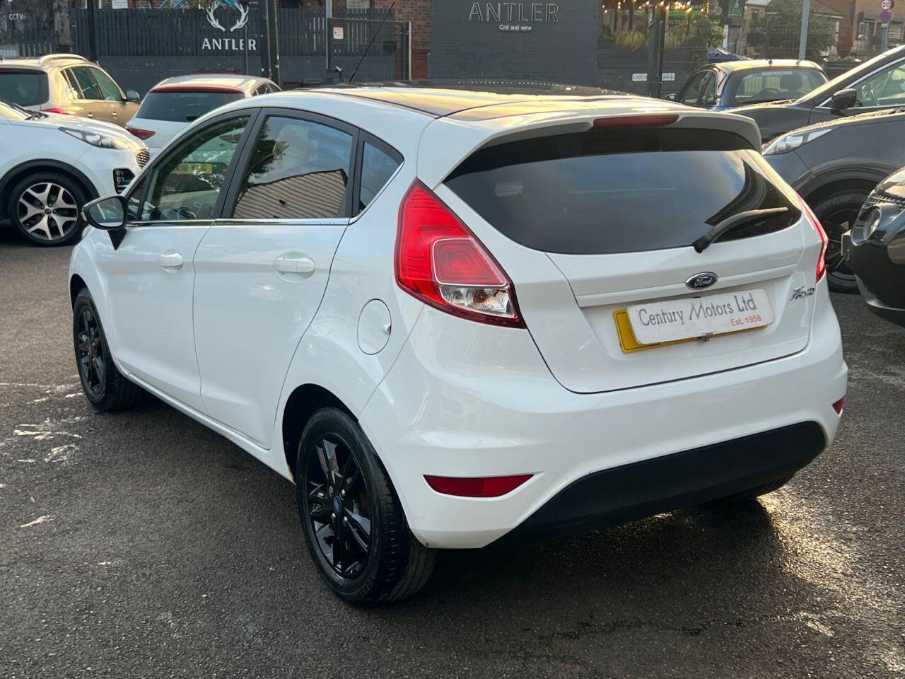 Ford Fiesta - Image 5