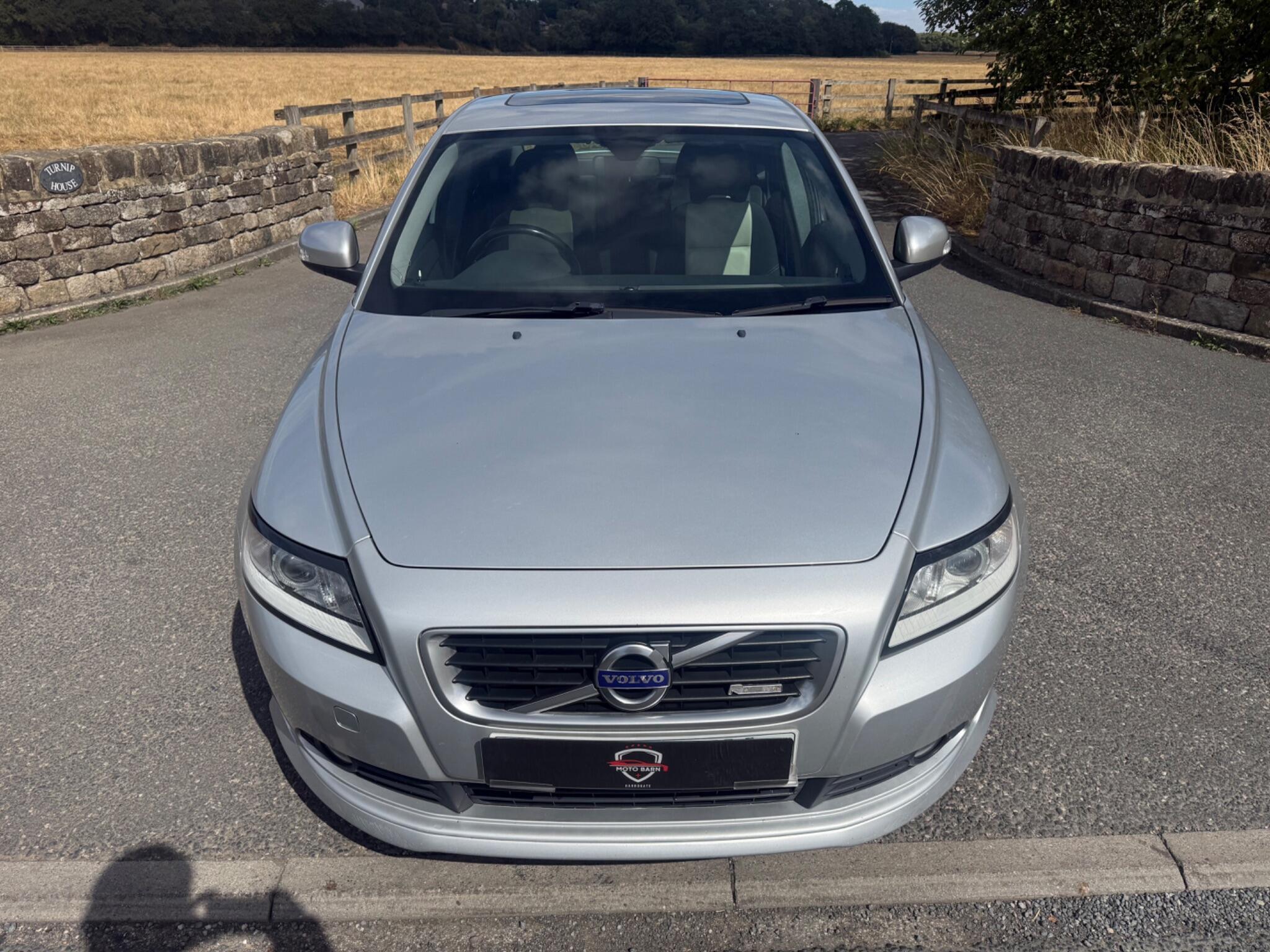 Volvo S40 - Image 6