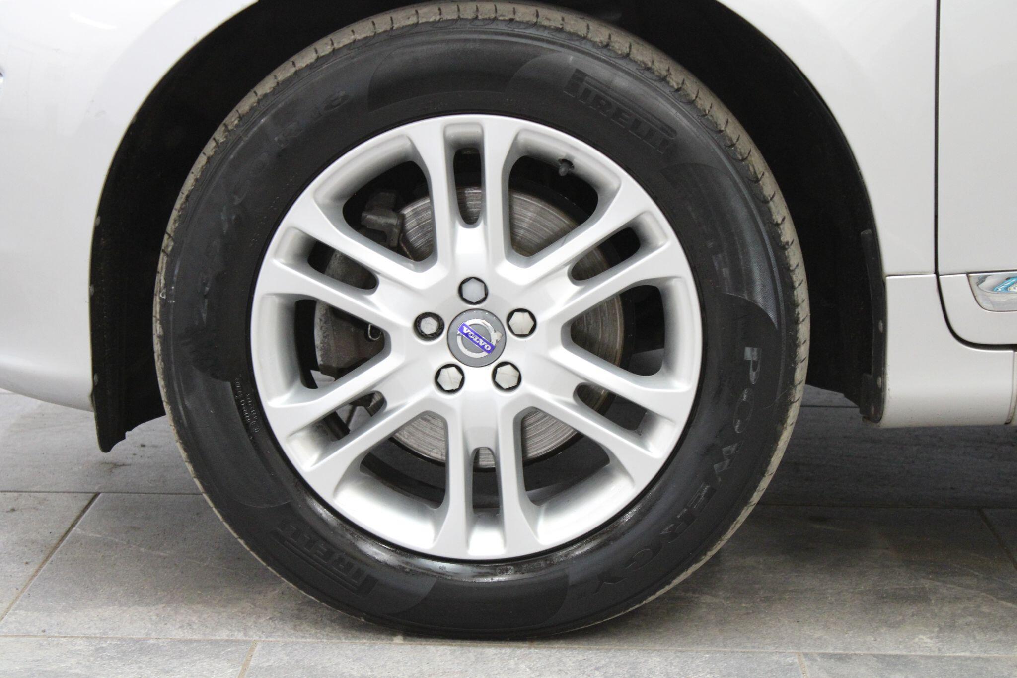 Volvo XC60 - Image 38
