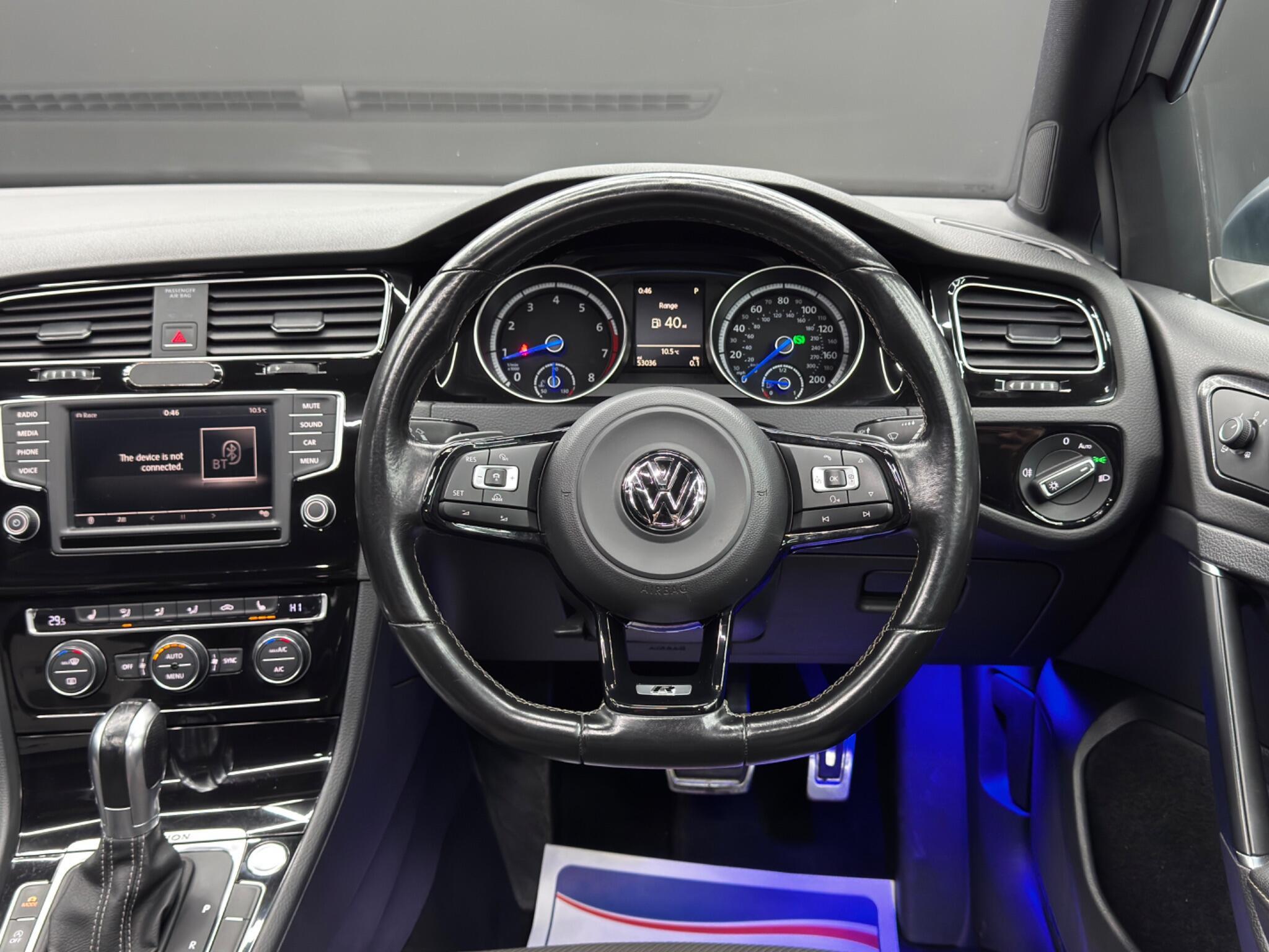 Volkswagen Golf - Image 17