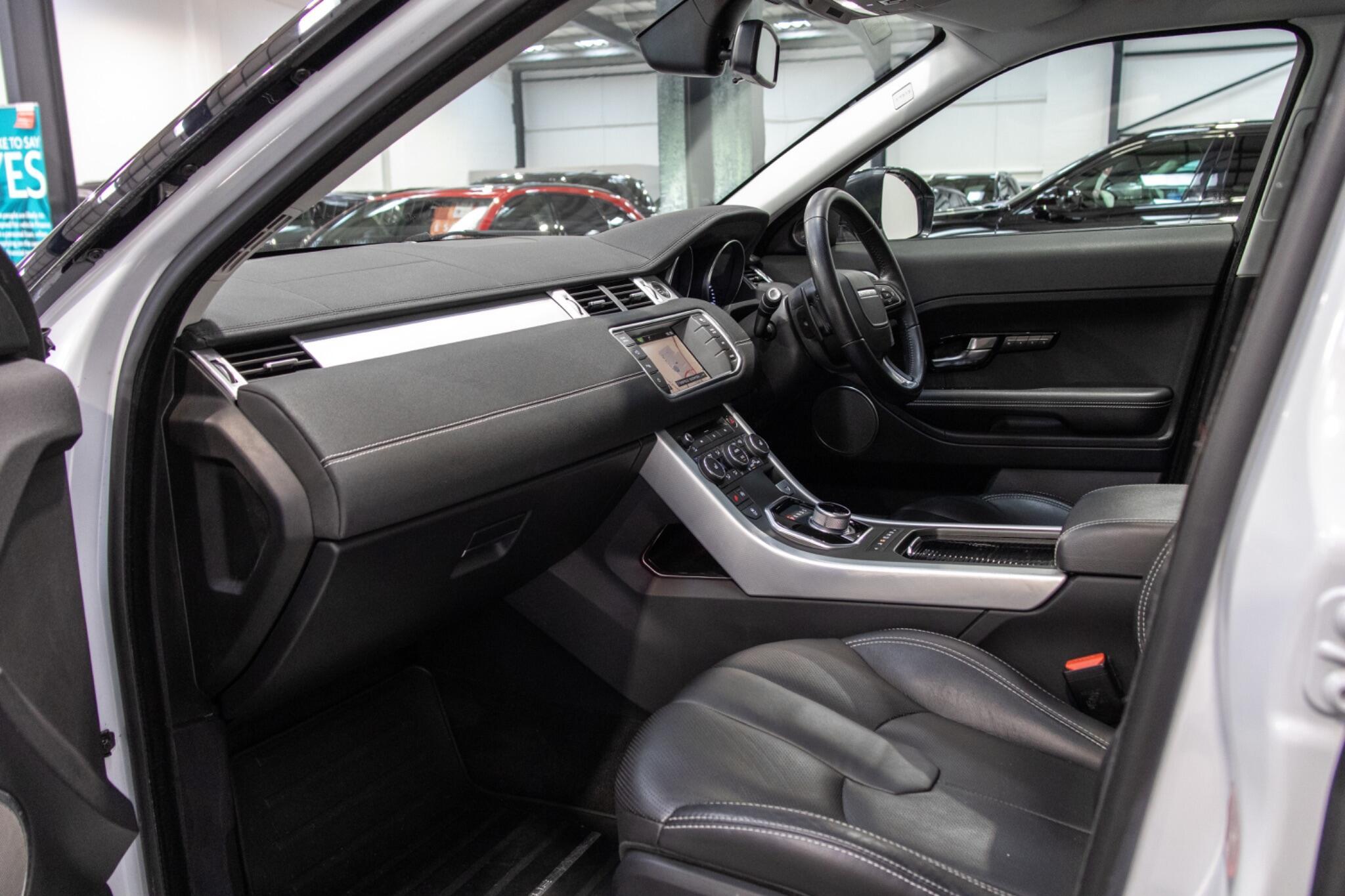 Land Rover Range Rover Evoque - Image 11