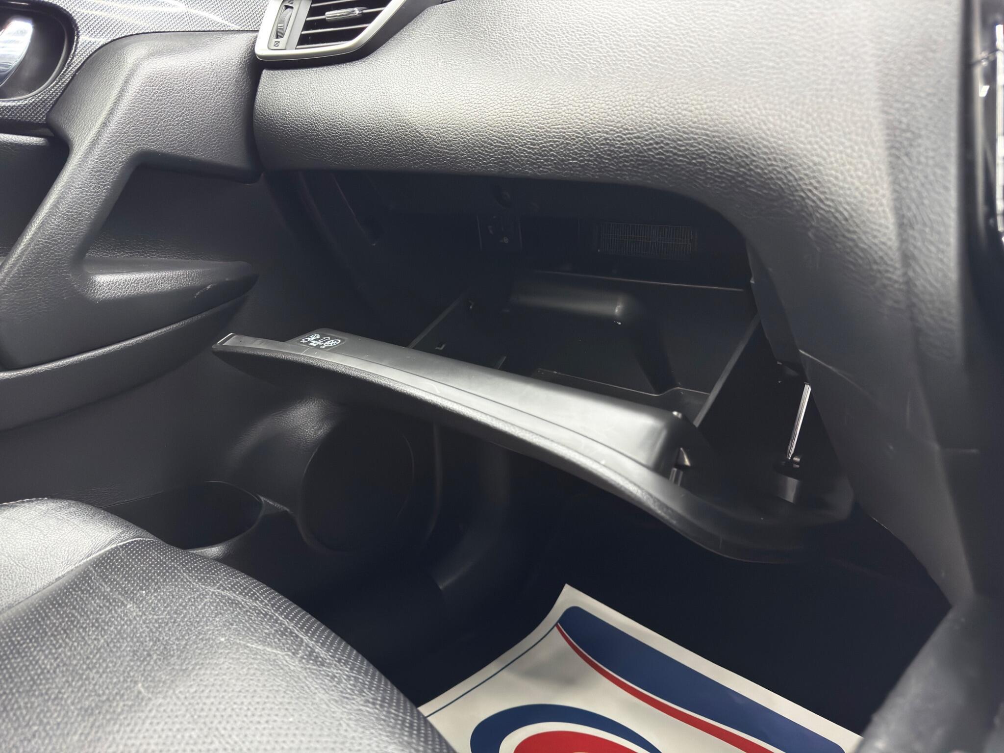 Nissan X-Trail - Image 35