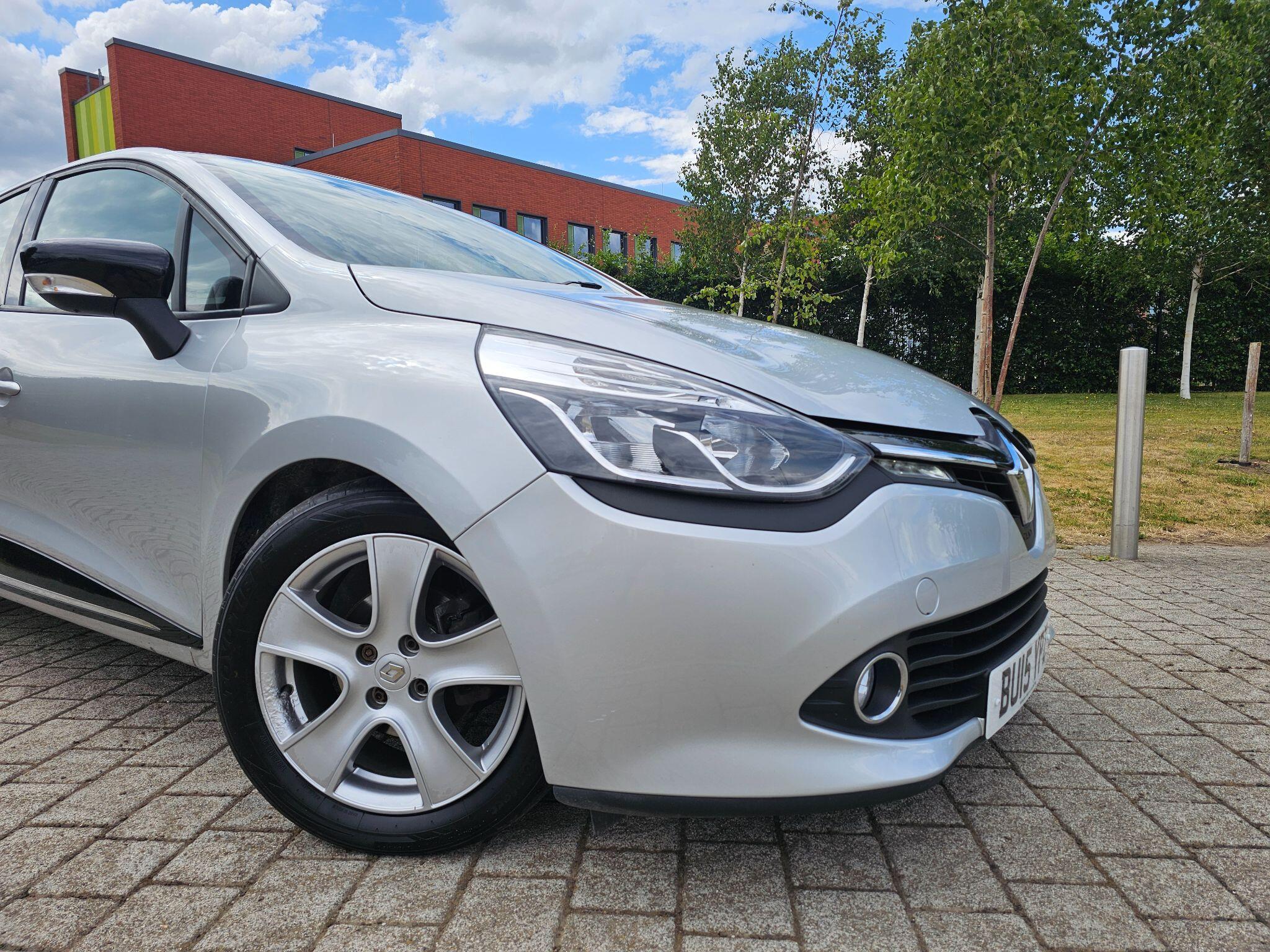 Renault Clio - Image 10