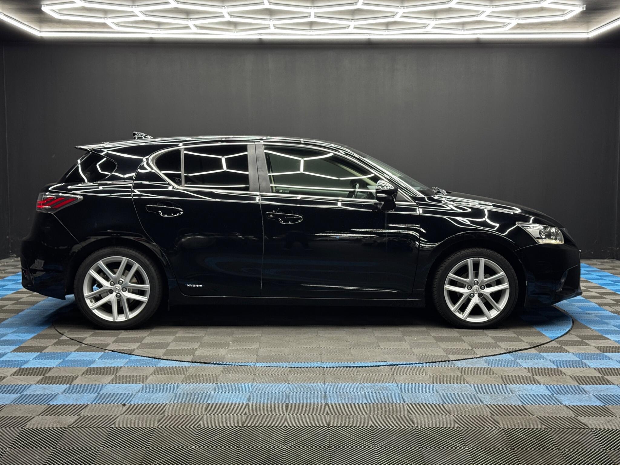 Lexus CT - Image 4