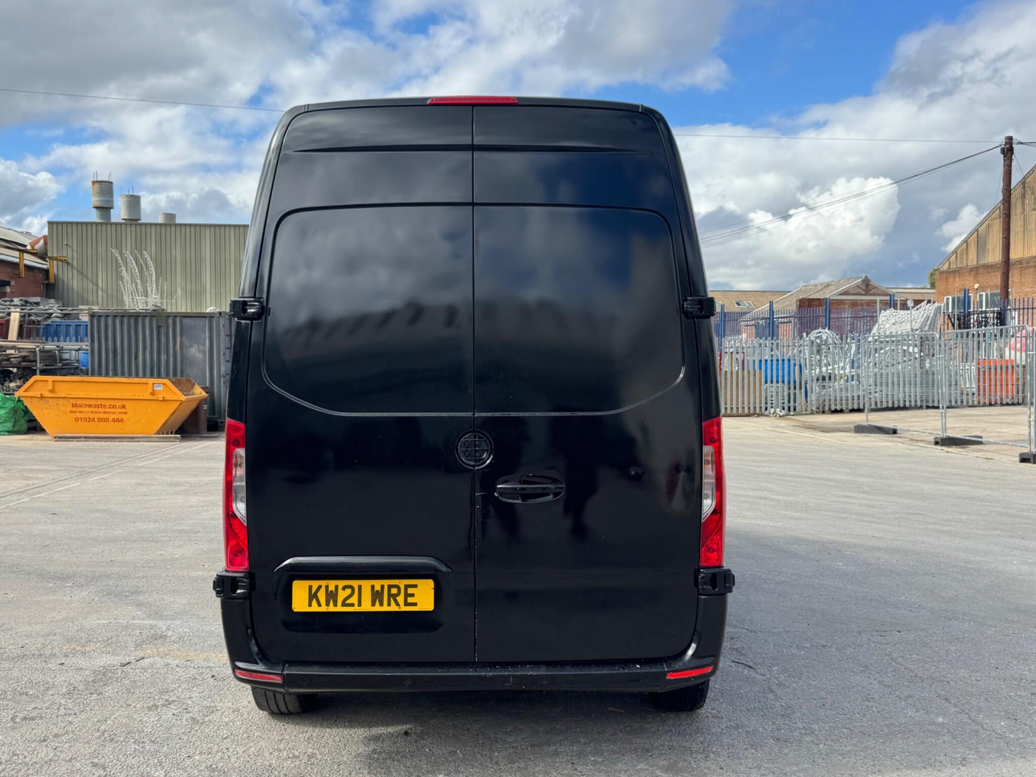 Mercedes Sprinter - Image 4