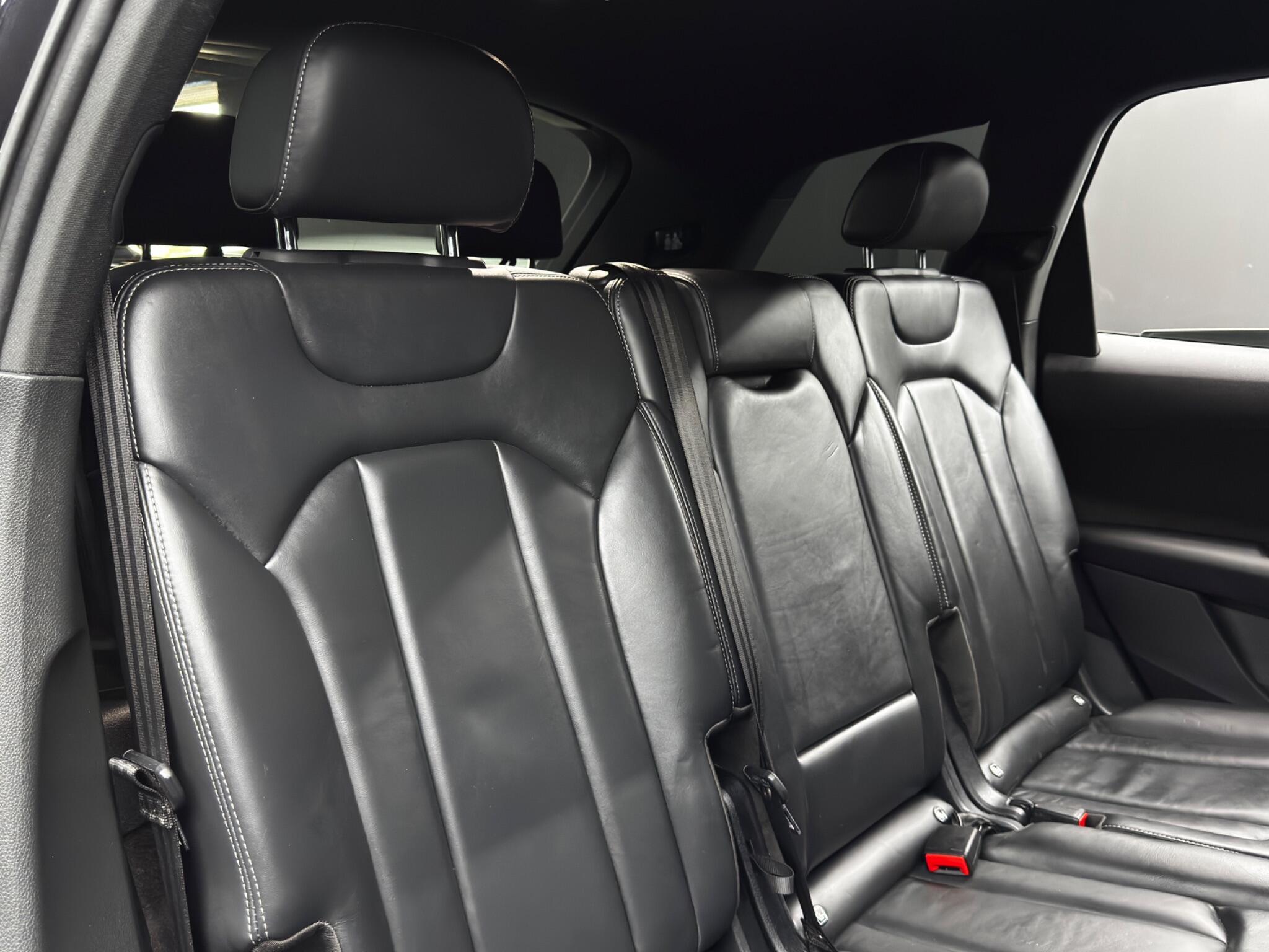 Audi Q7 - Image 15