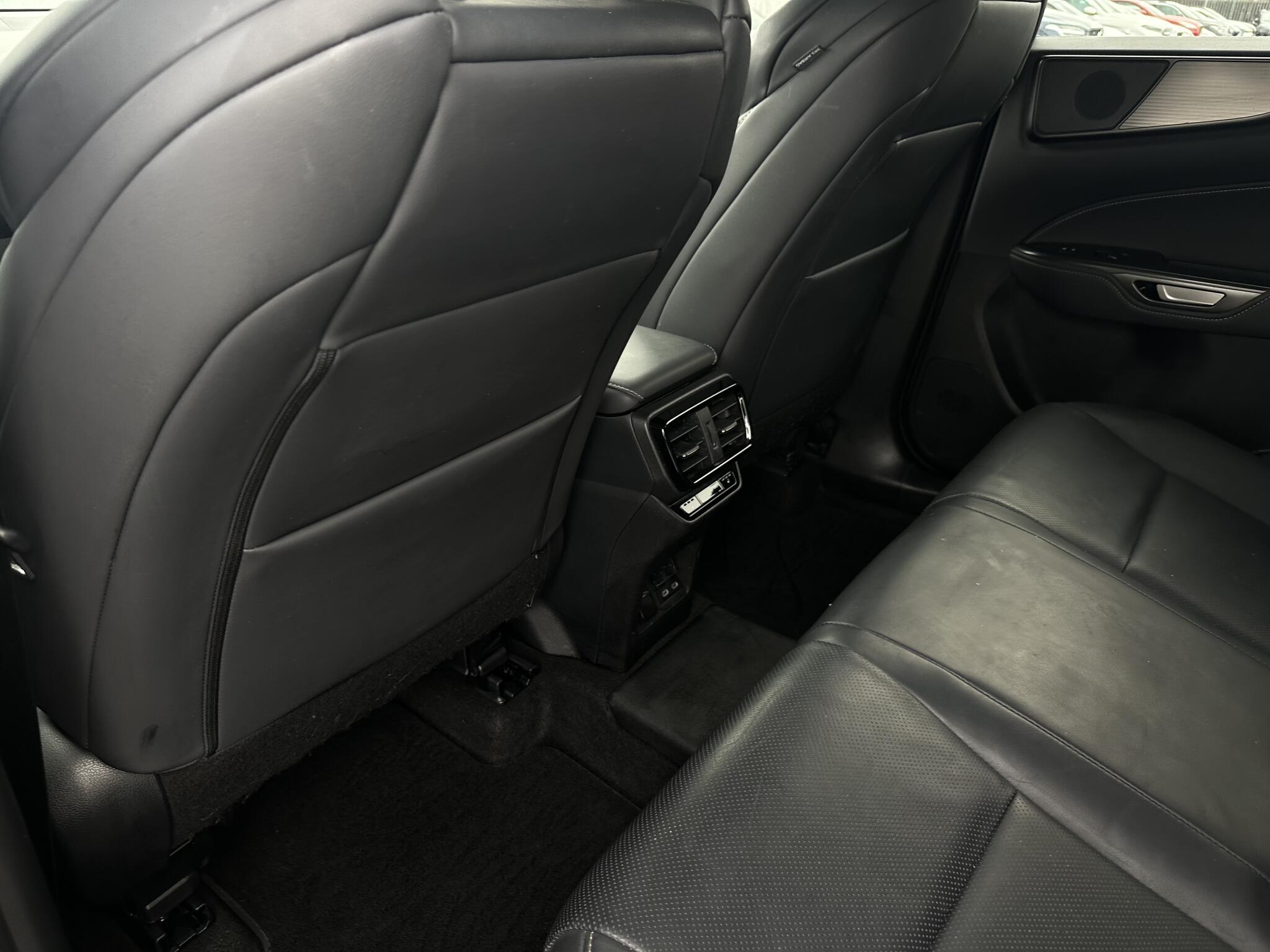 Lexus NX - Image 18