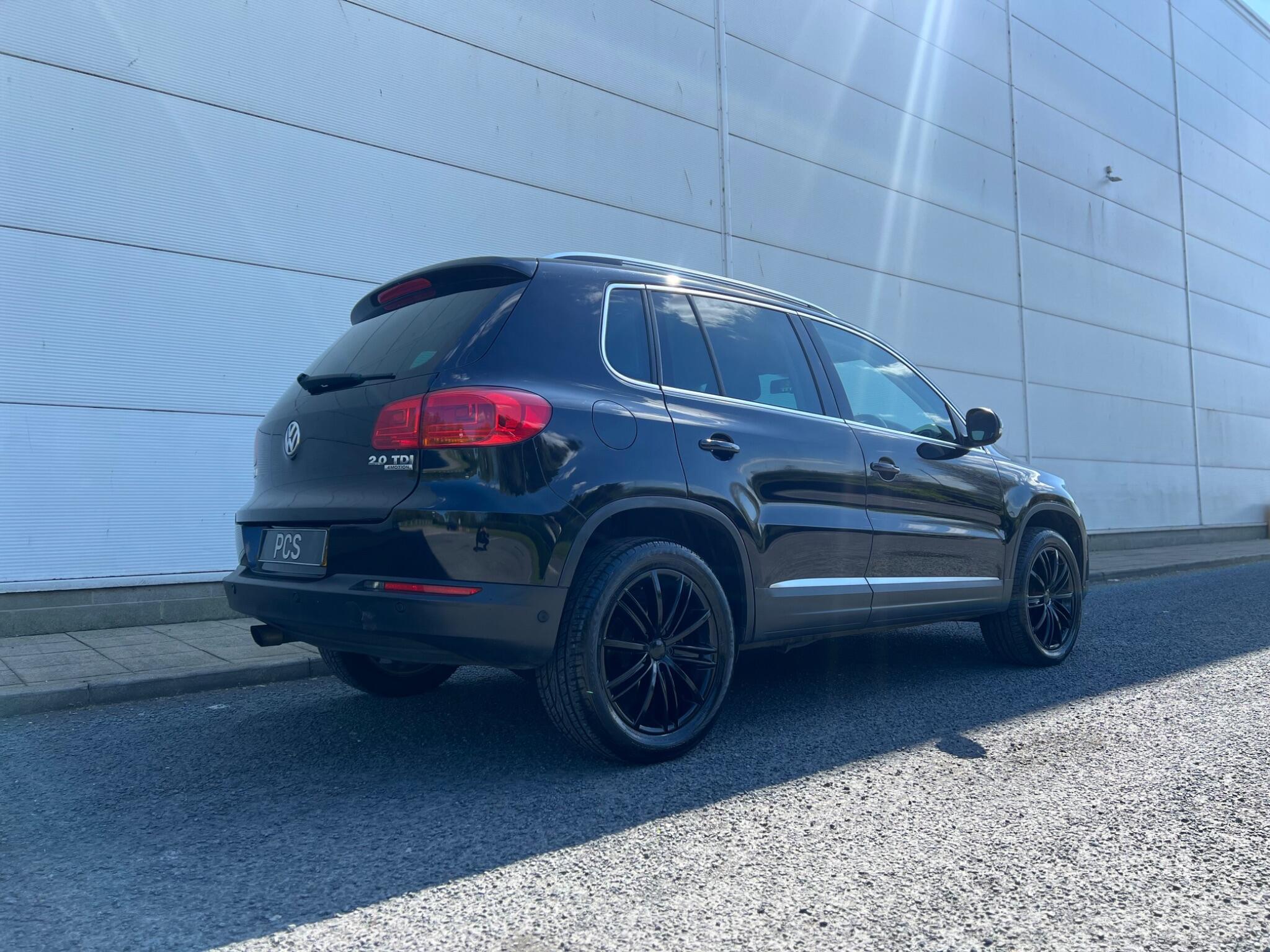 Volkswagen Tiguan - Image 34