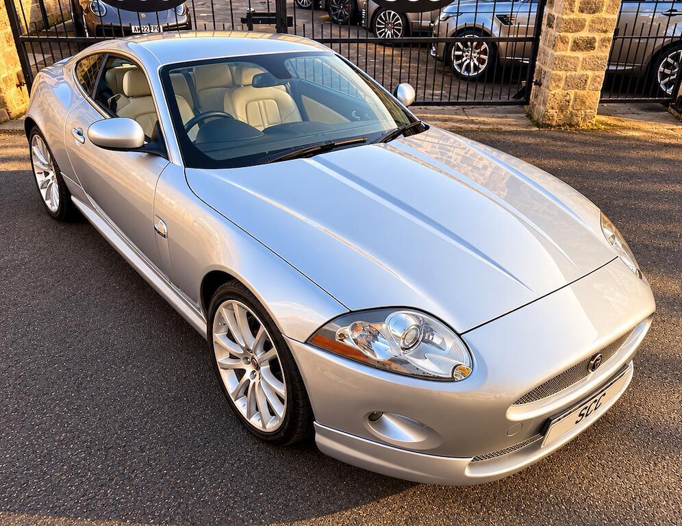 Jaguar XK - Image 4