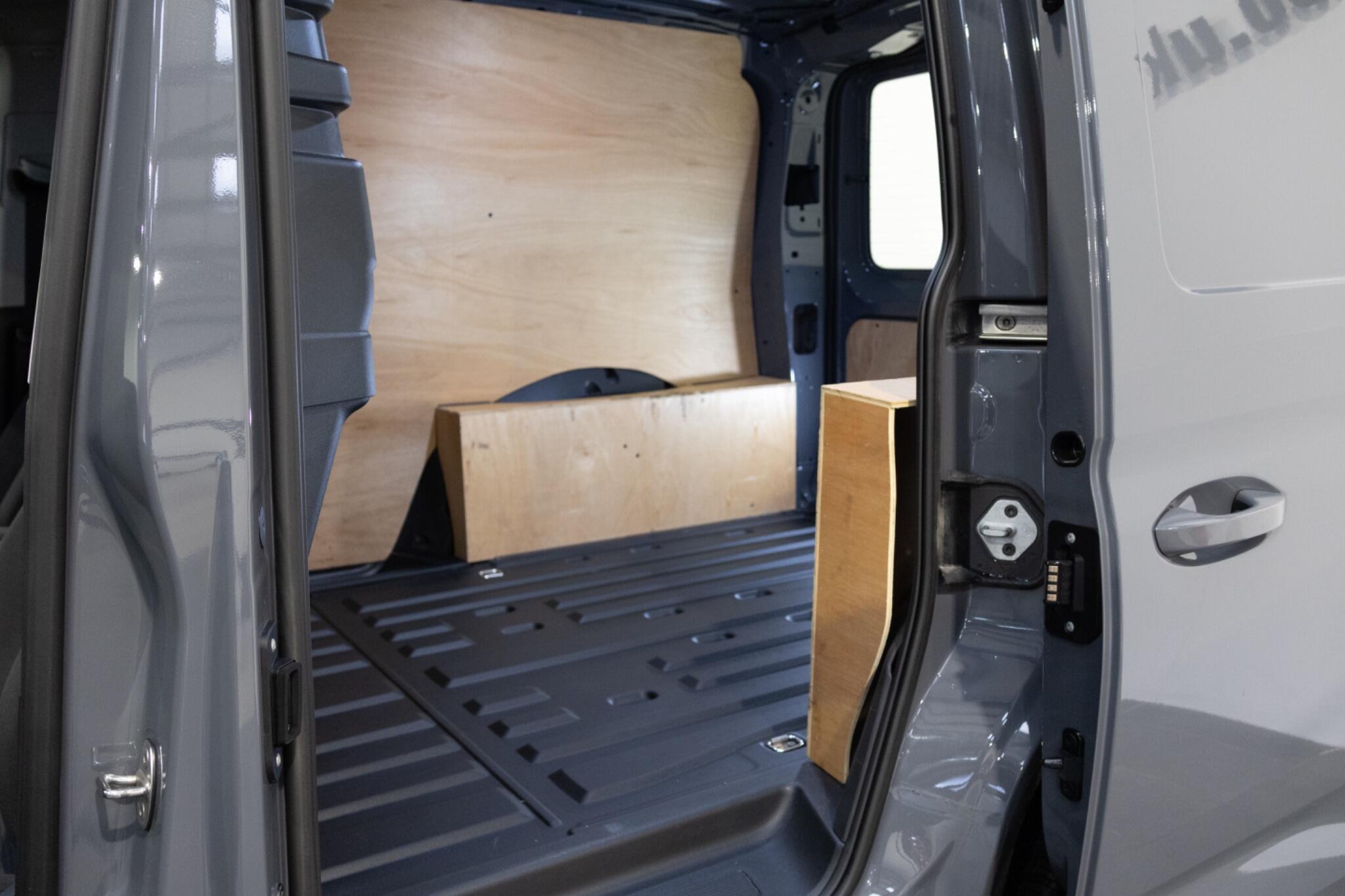 Volkswagen Caddy - Image 14