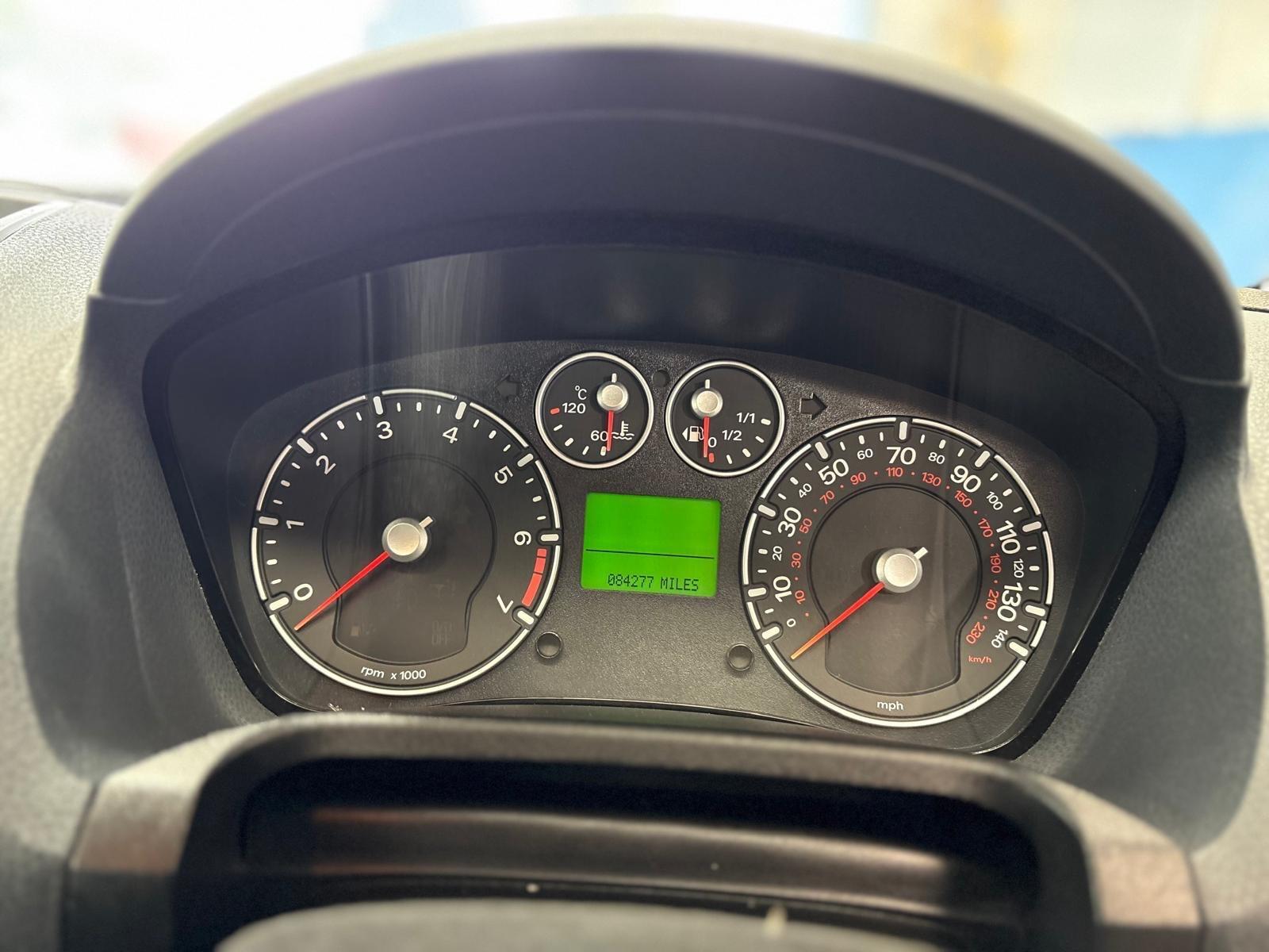 Ford Fiesta - Image 11