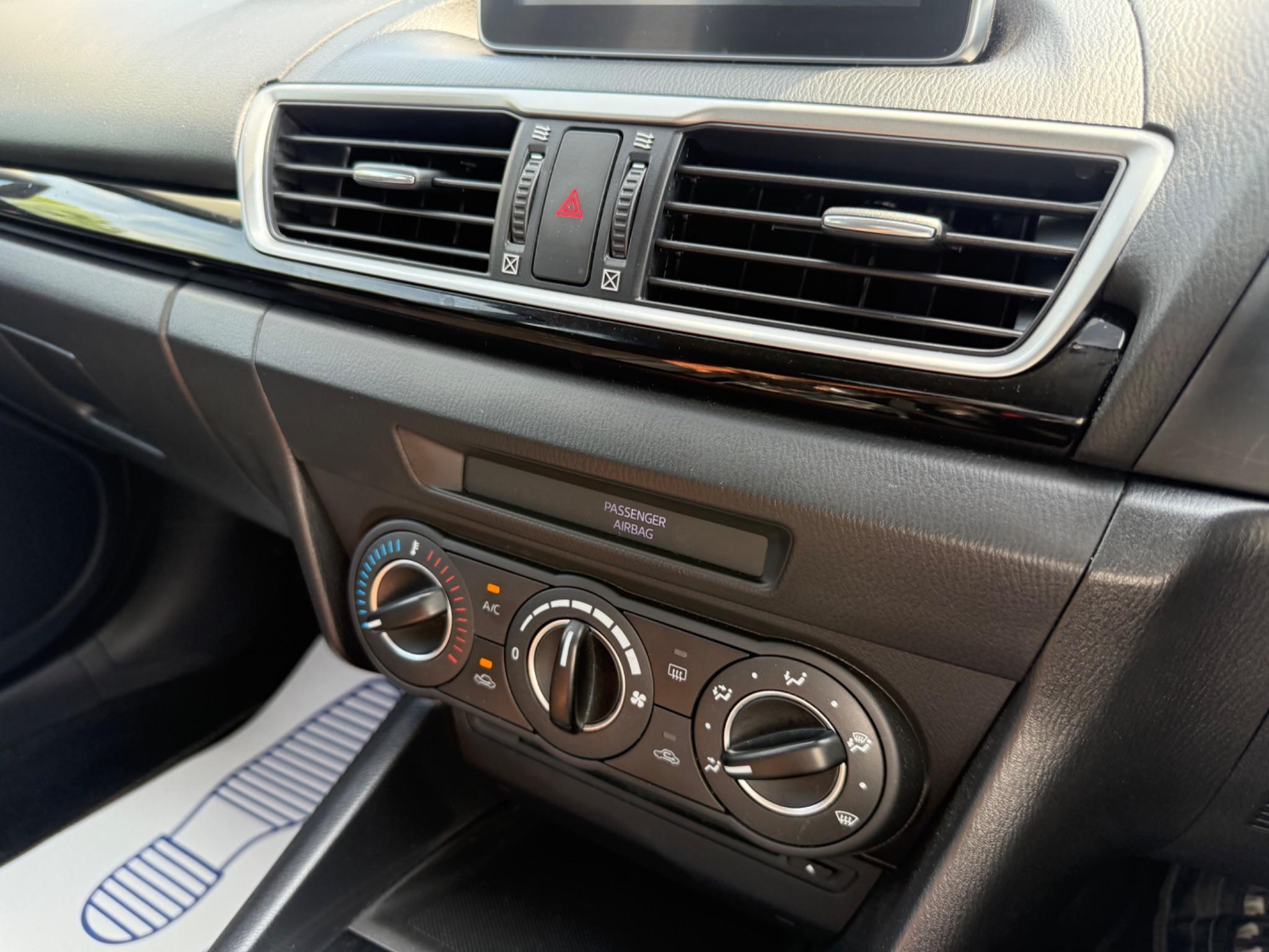 Mazda MAZDA3 - Image 29