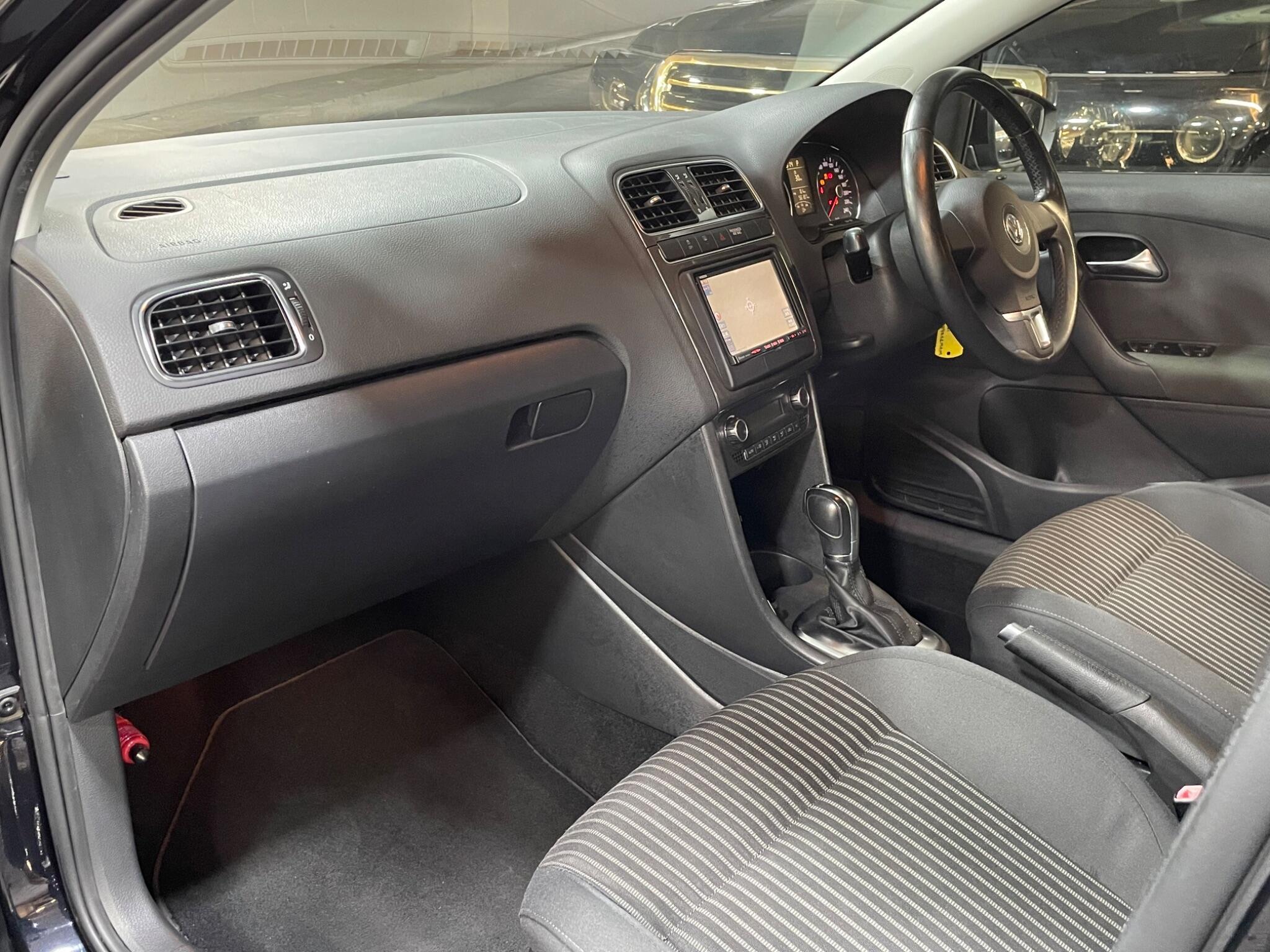 Volkswagen Polo - Image 10