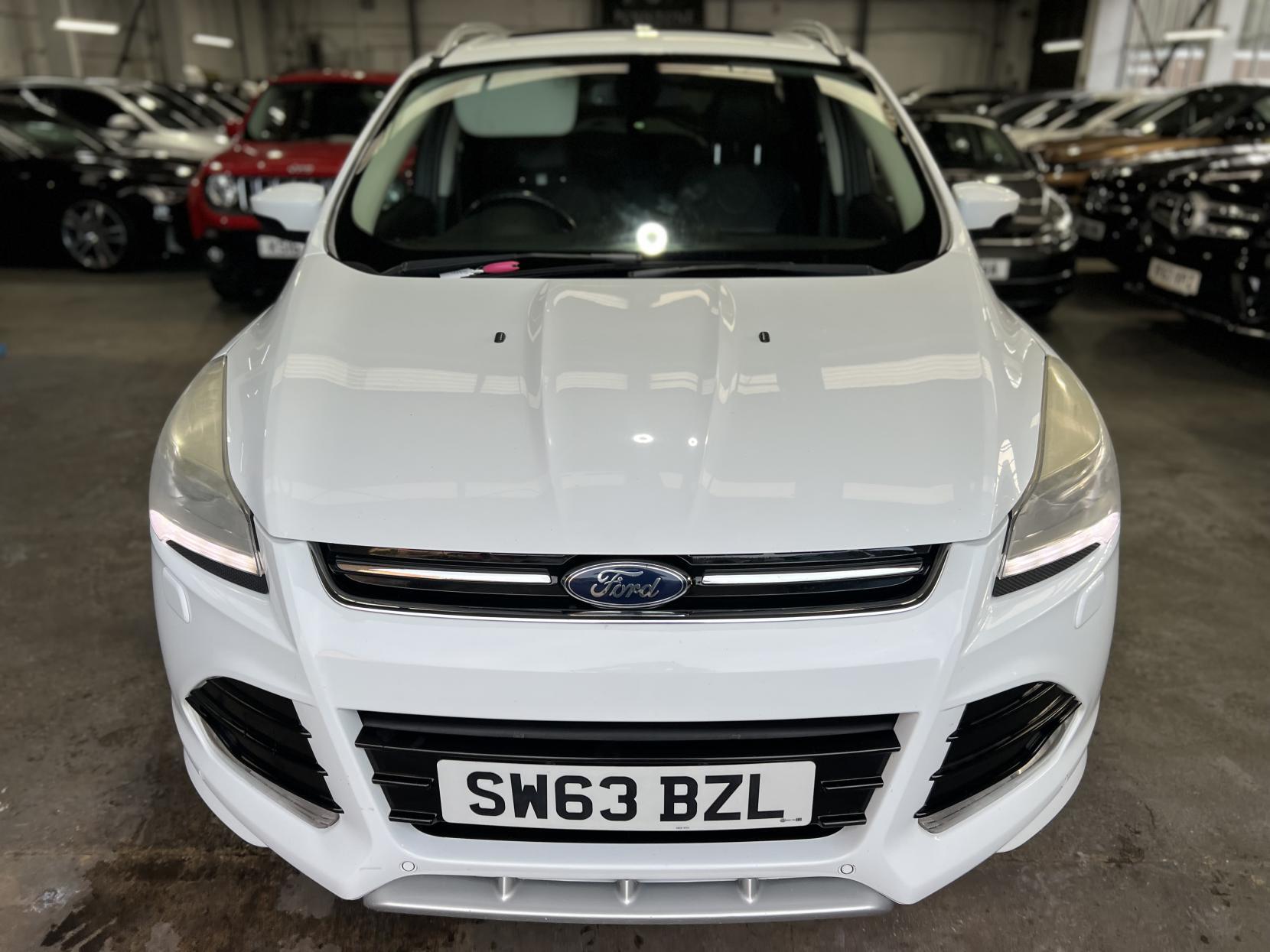 Ford Kuga - Image 2