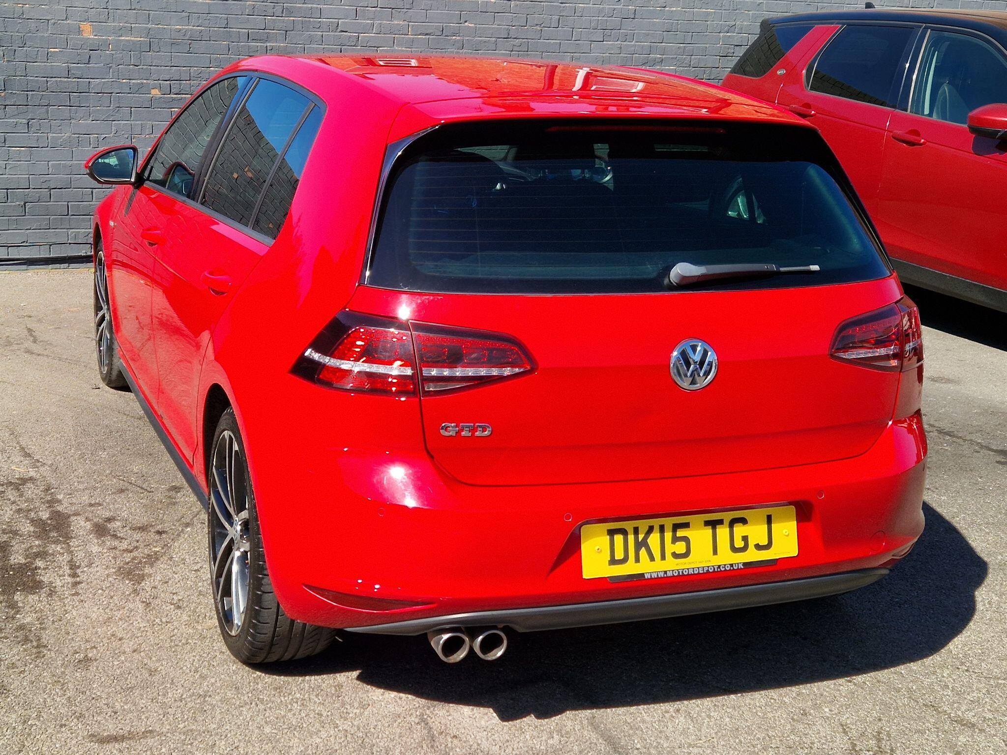Volkswagen Golf - Image 8