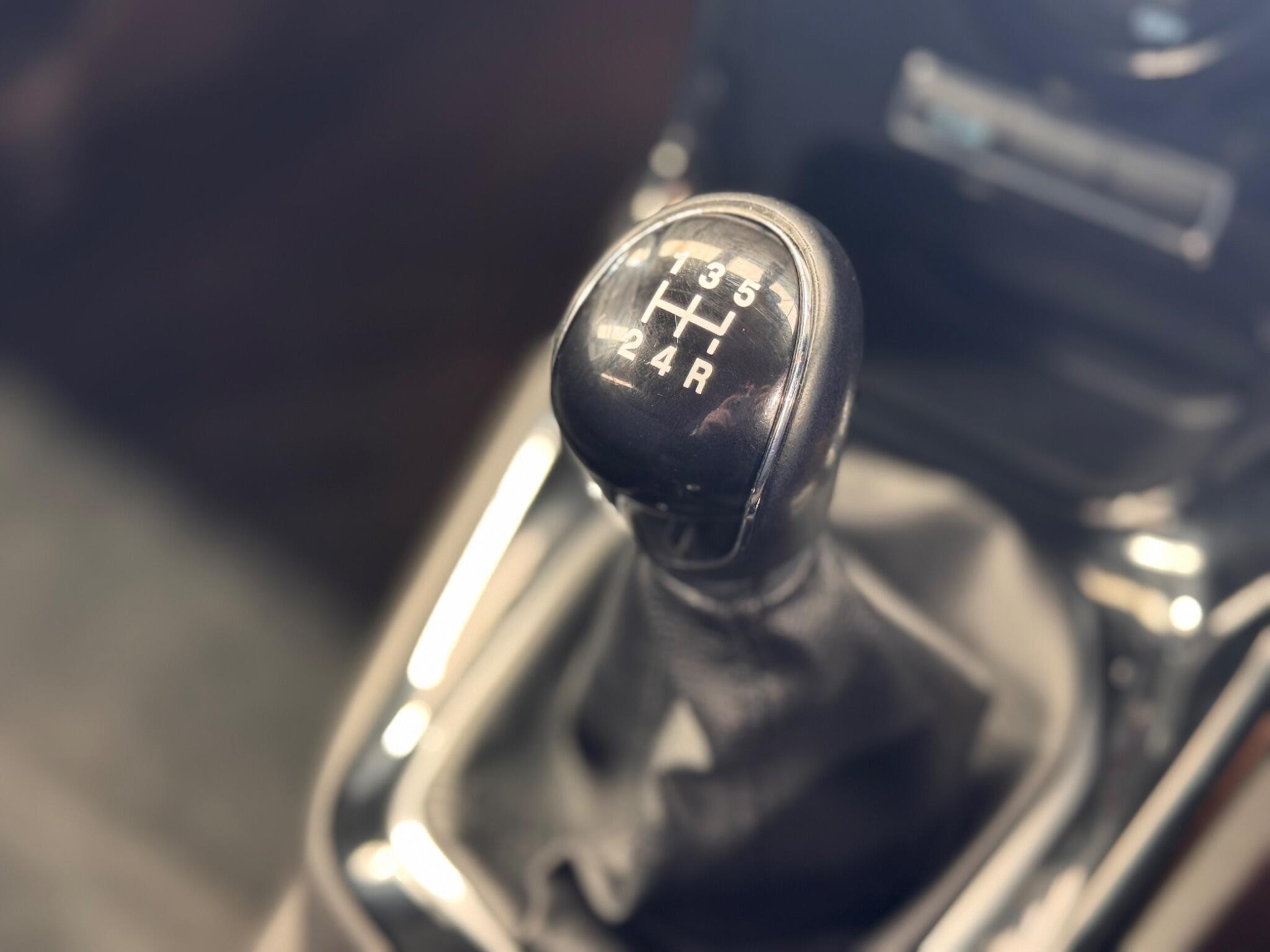 Ford Fiesta - Image 27