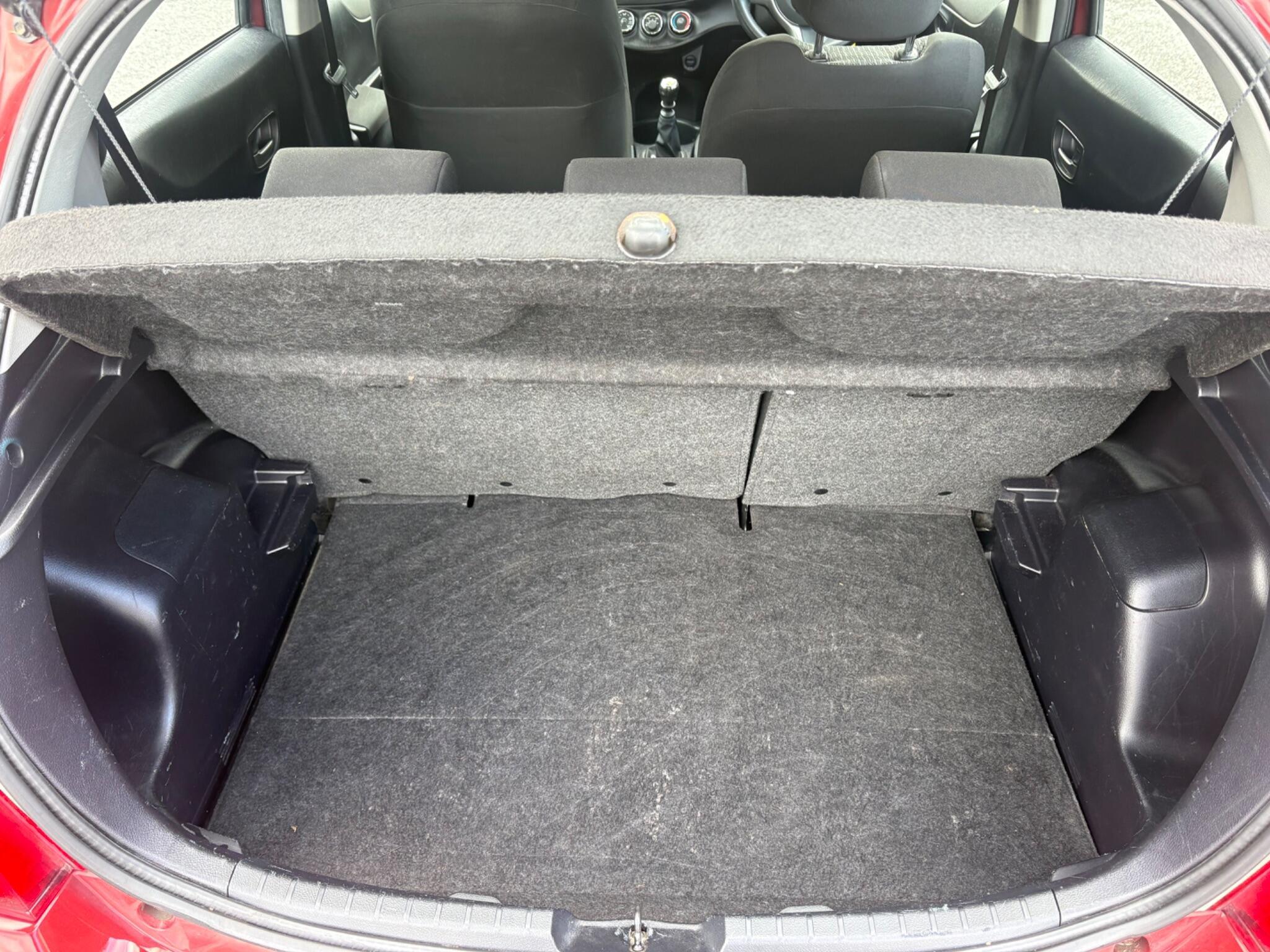 Toyota Yaris - Image 17