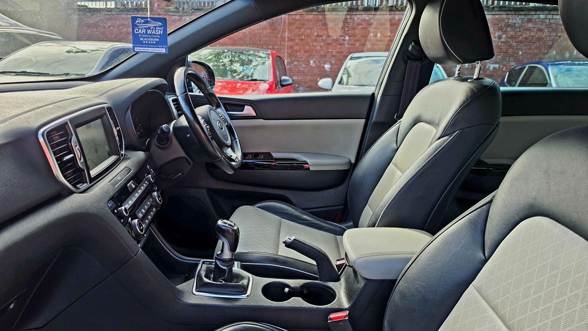 Kia Sportage - Image 14