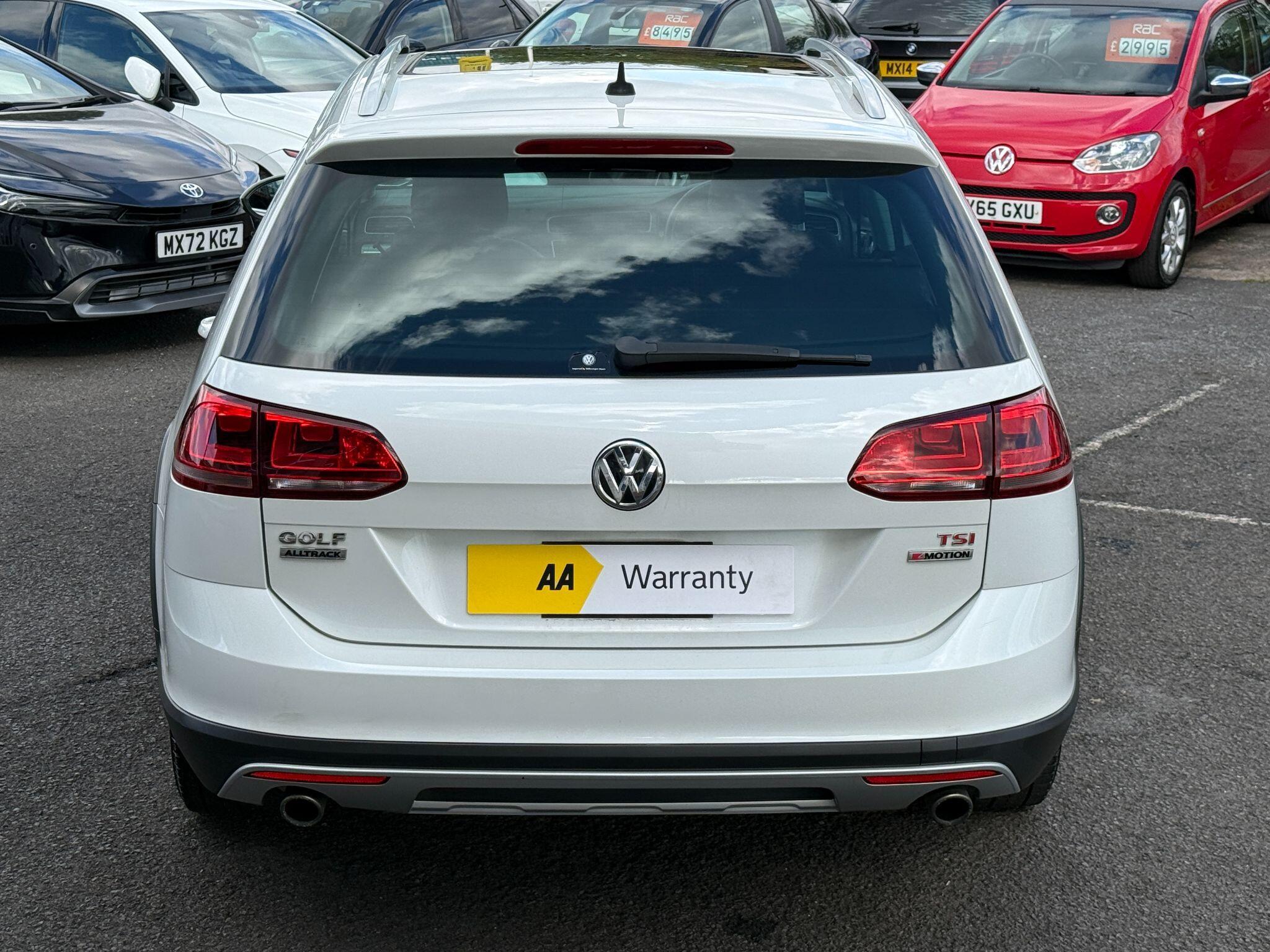 Volkswagen Golf - Image 19