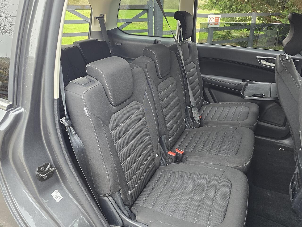 Ford Galaxy - Image 19