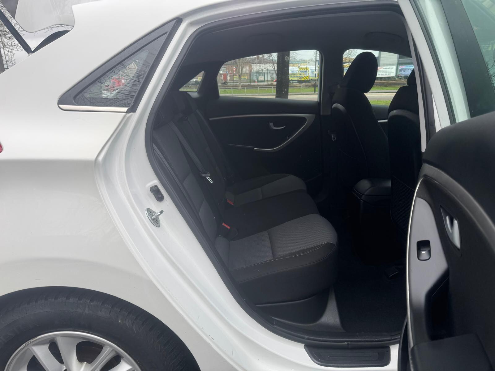 Hyundai i30 - Image 21