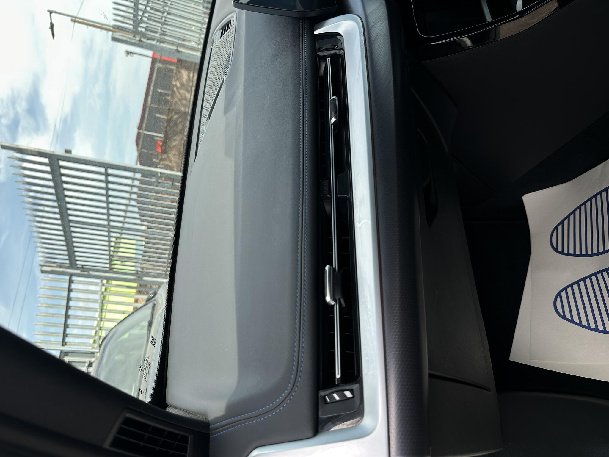 BMW iX1 - Image 19