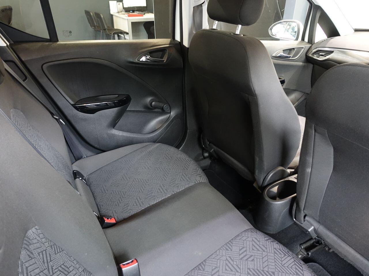 Vauxhall Corsa - Image 15