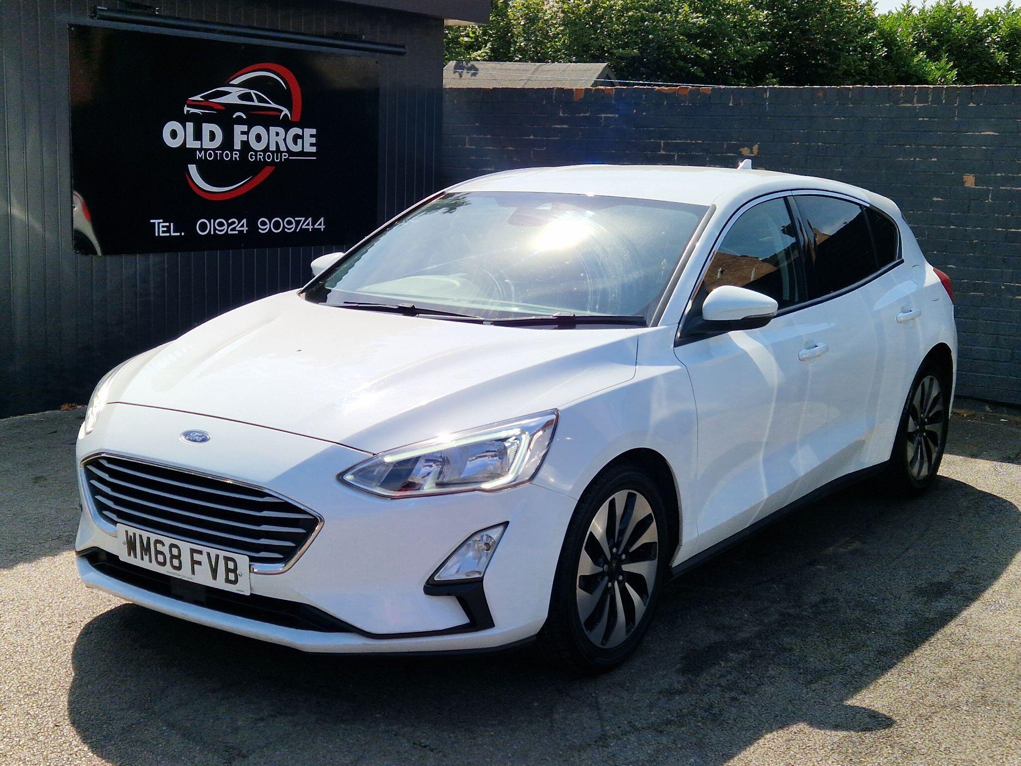 Ford Focus - Image 10