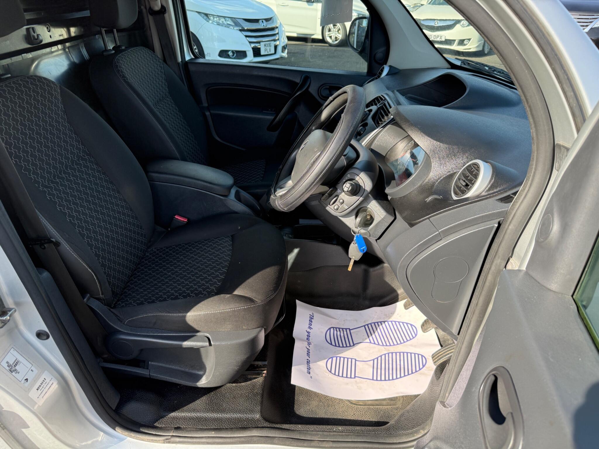Renault Kangoo - Image 19