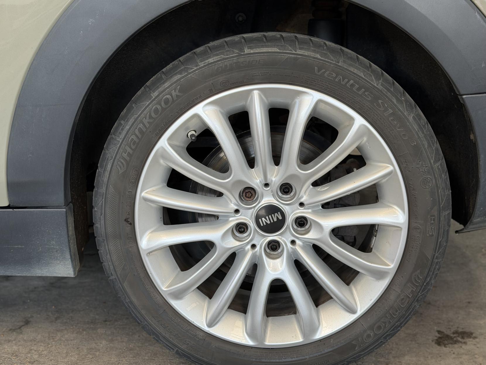 MINI Clubman - Image 18