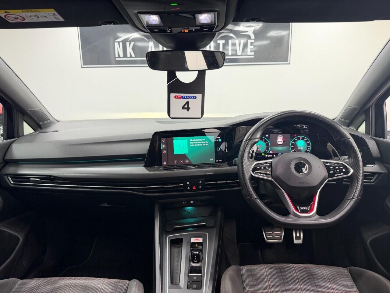 Volkswagen Golf - Image 20