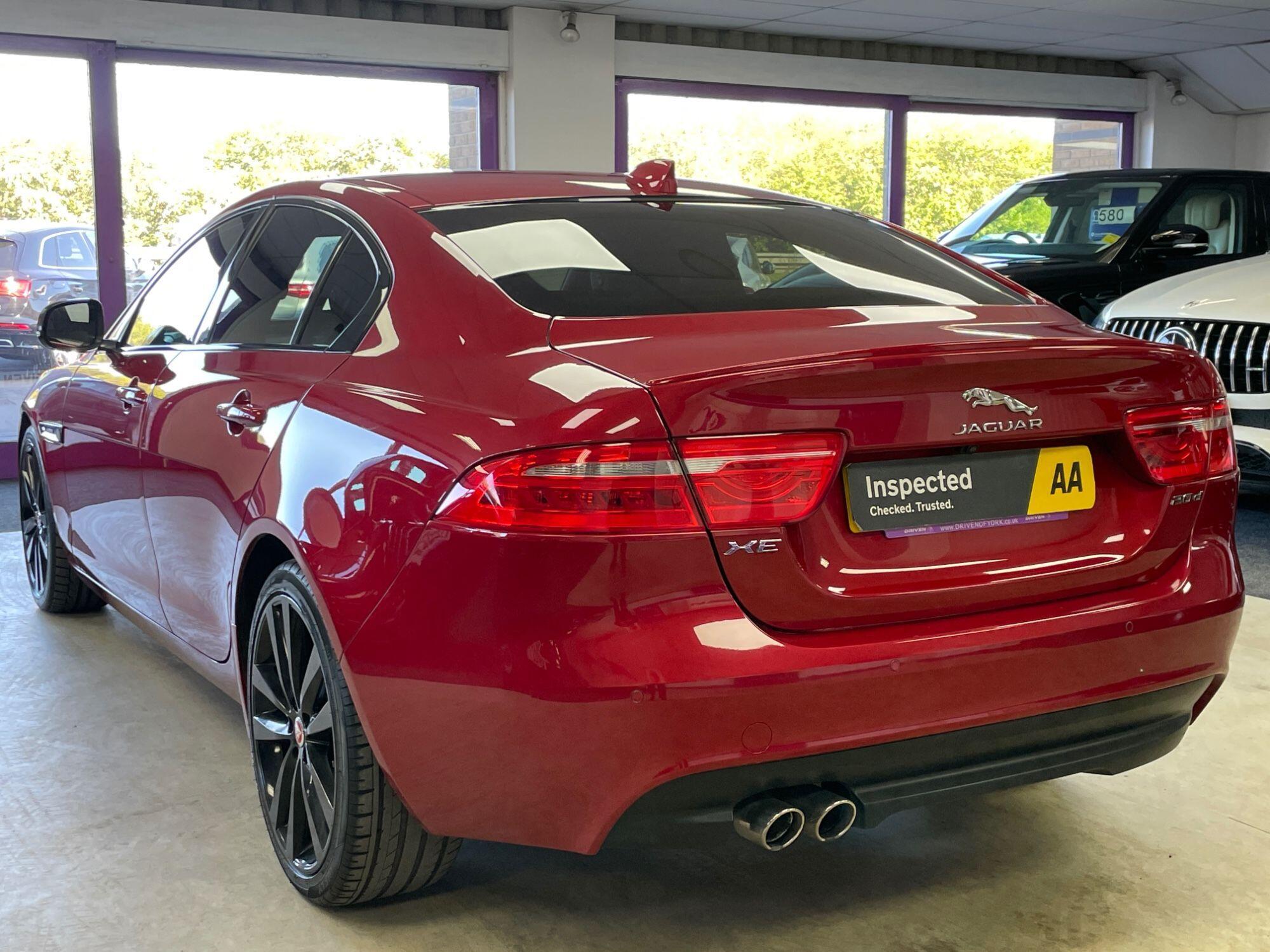 Jaguar XE - Image 8