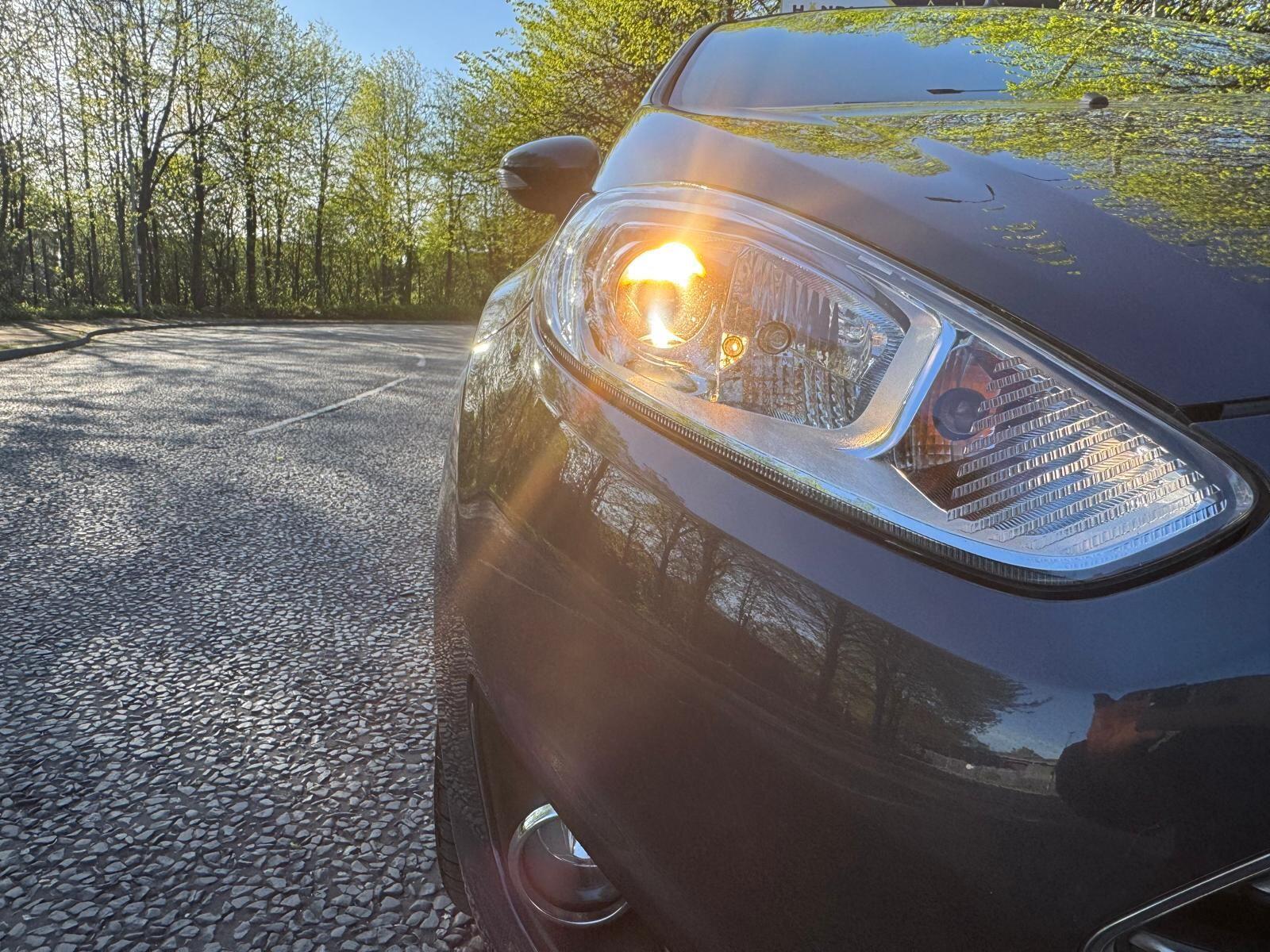 Ford Fiesta - Image 39