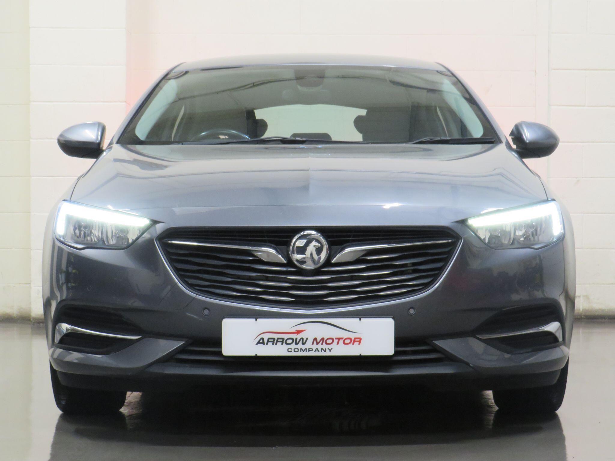 Vauxhall Insignia - Image 10