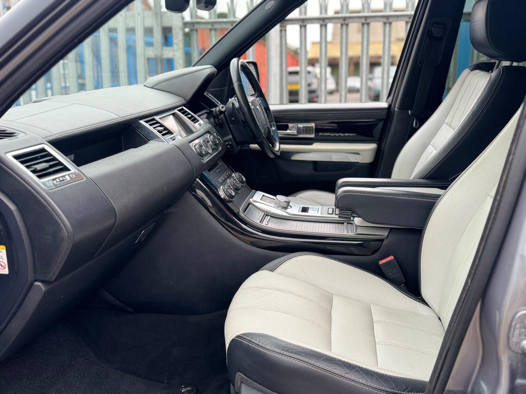 Land Rover RANGE ROVER SPORT - Image 49