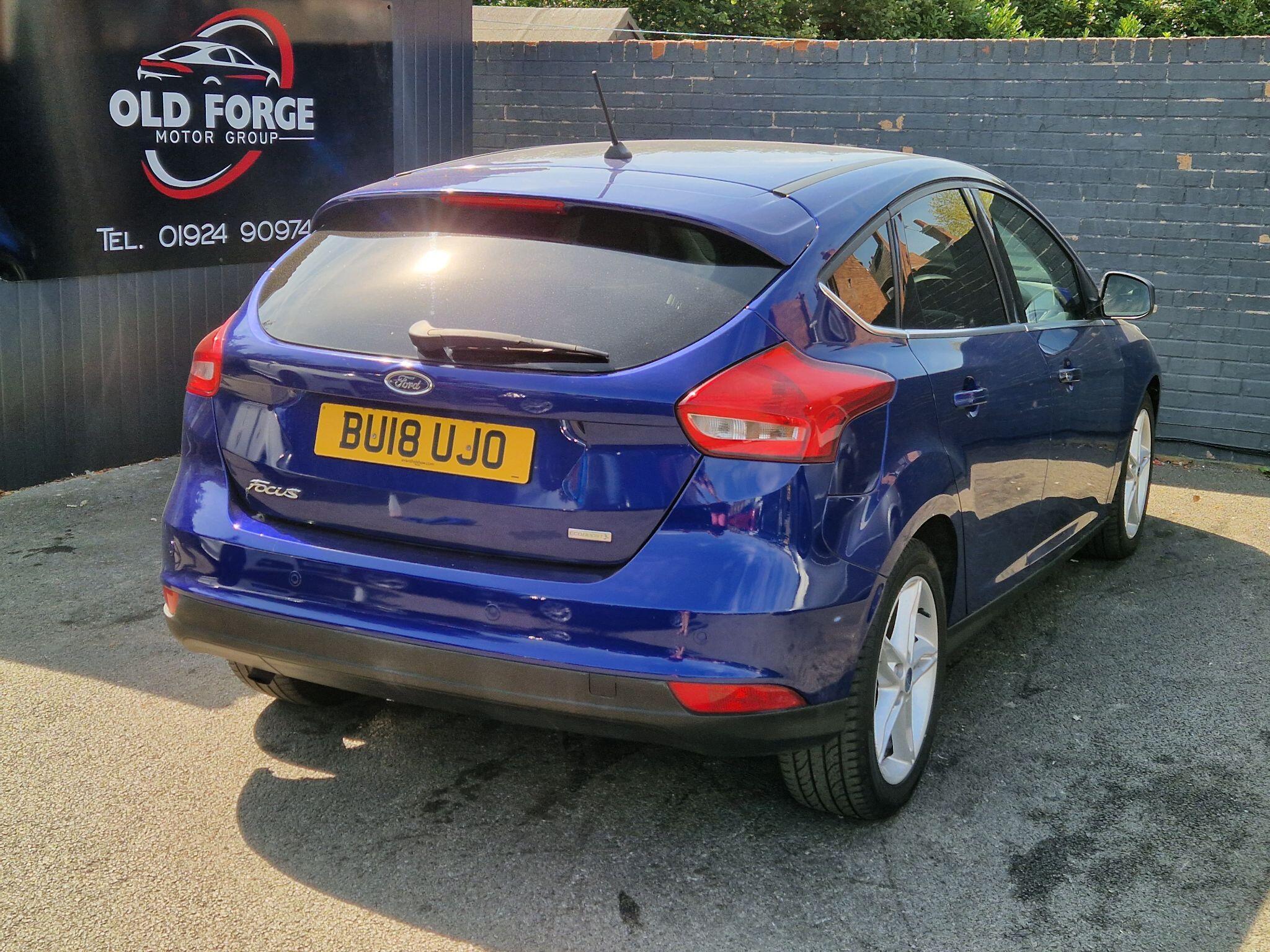 Ford Focus - Image 10