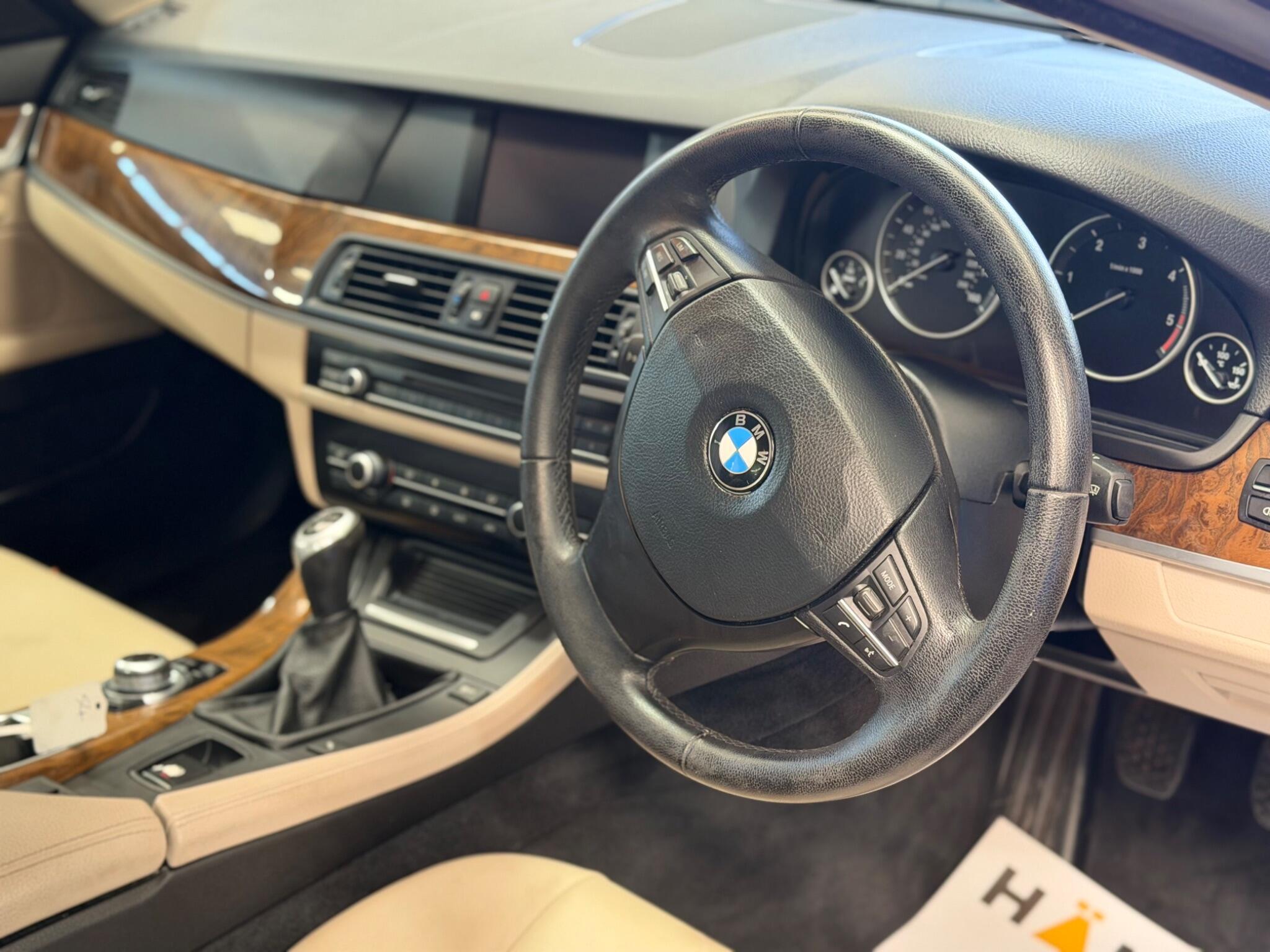 BMW 5 Series - Image 22