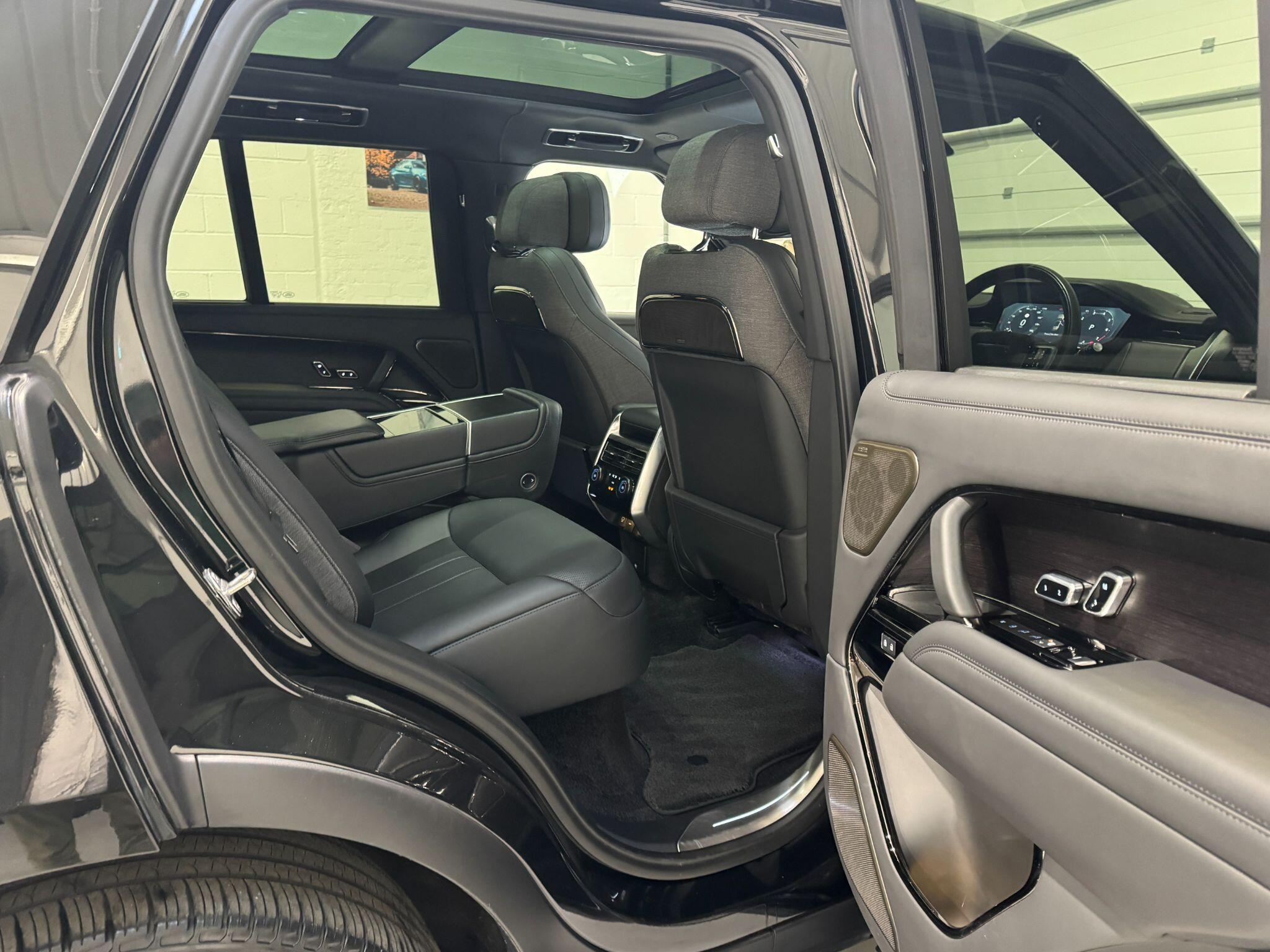 Land Rover Range Rover - Image 24