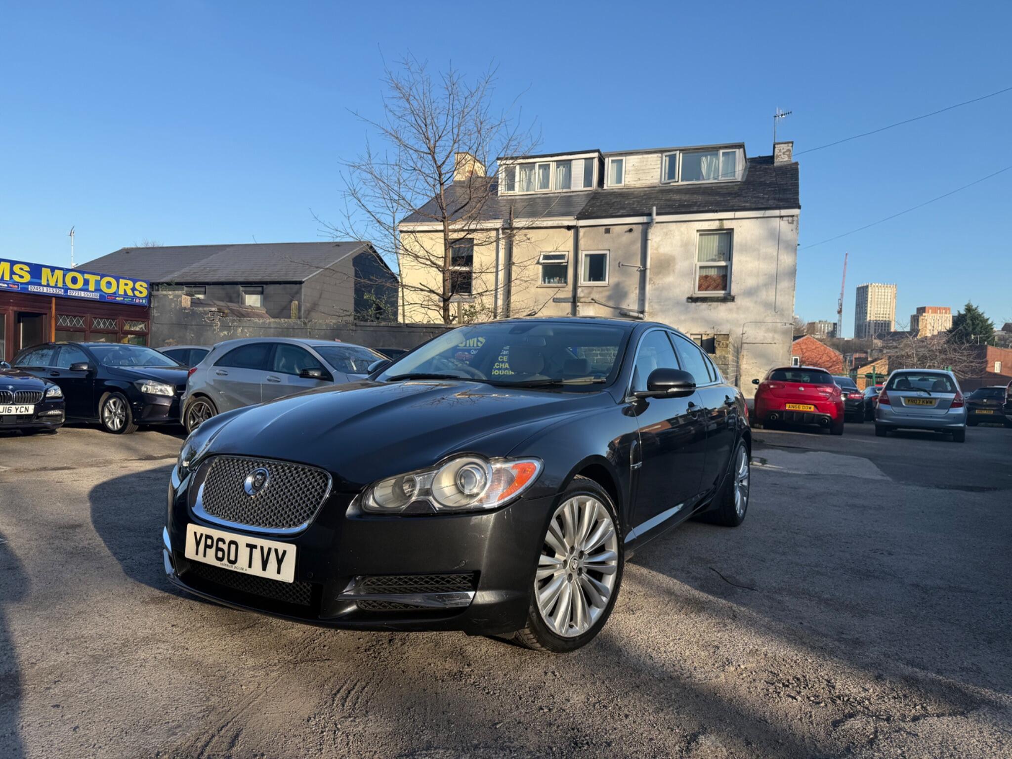 Jaguar XF - Image 3