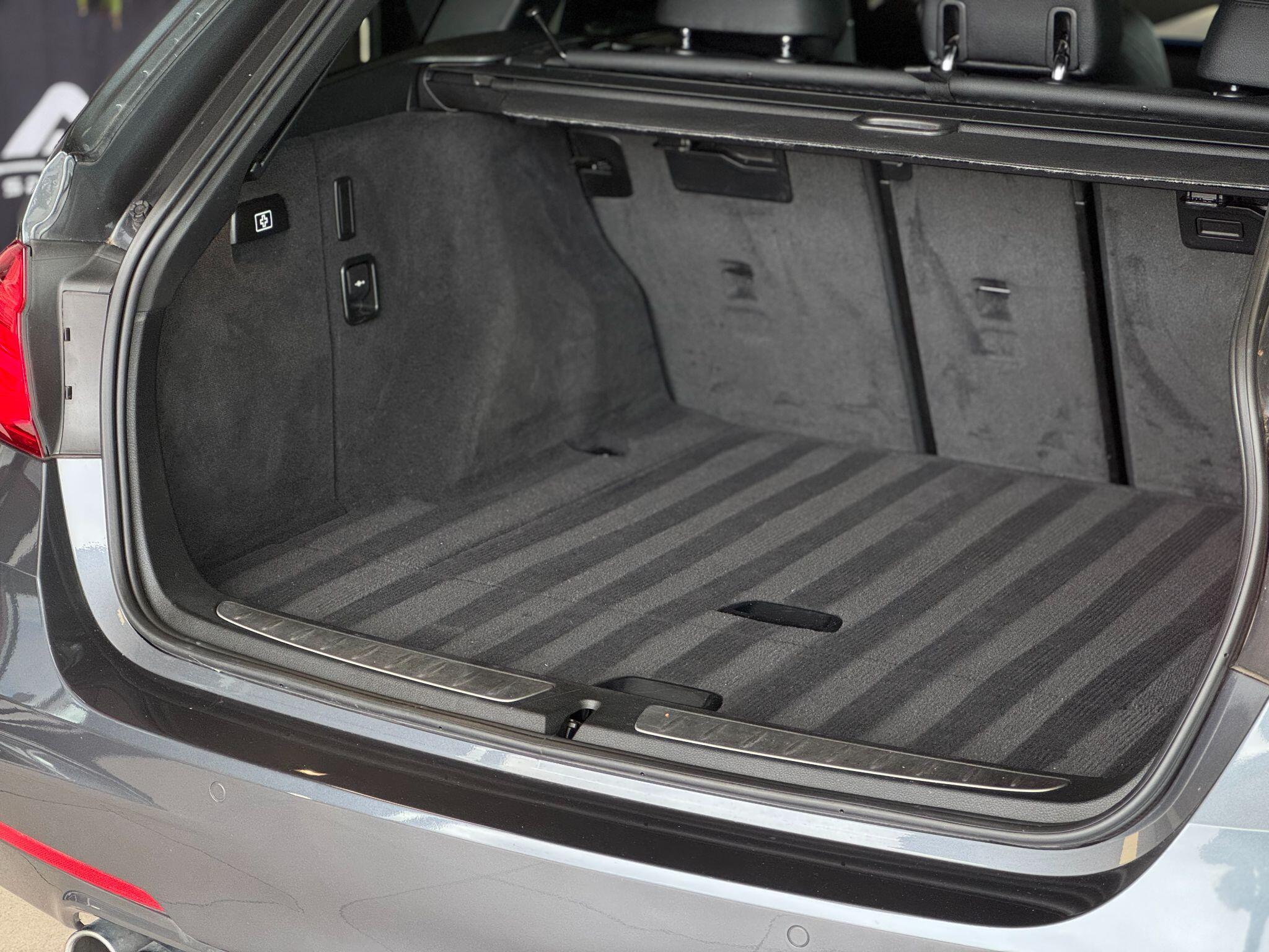 BMW 3 Series - Image 2