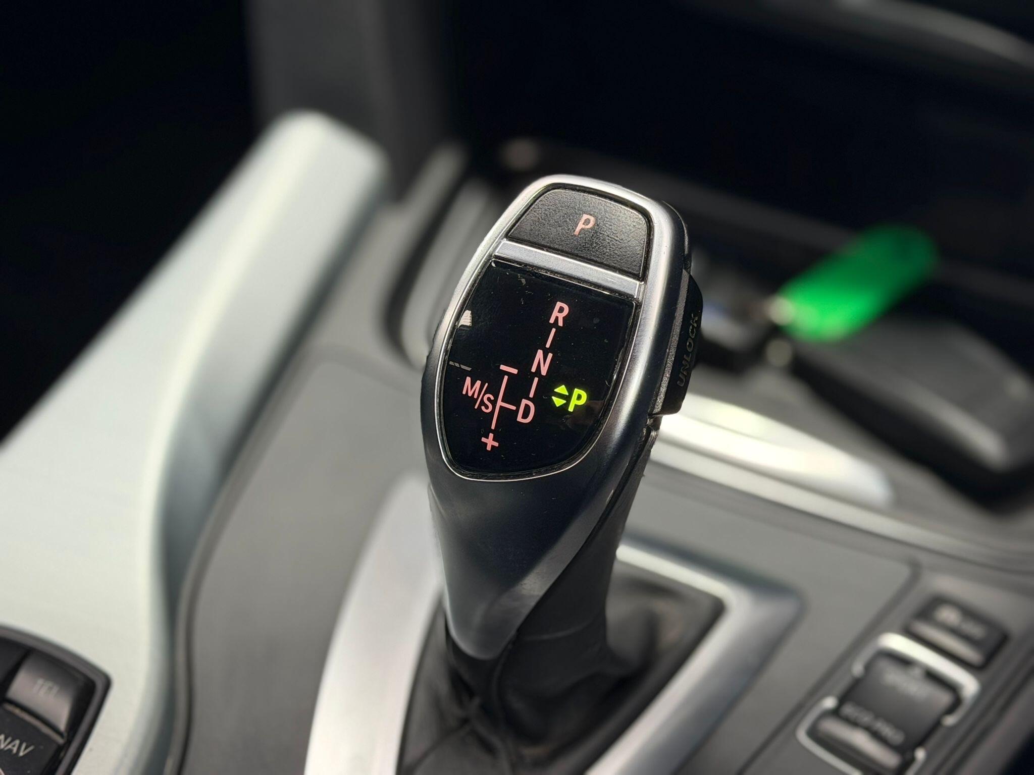 BMW 3 Series - Image 11