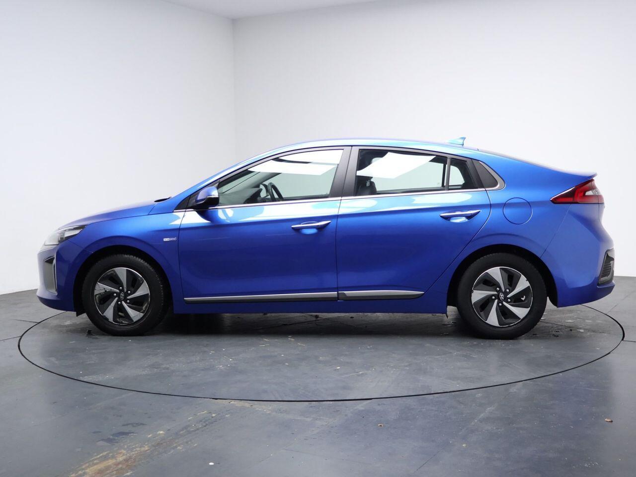 Hyundai Ioniq - Image 8