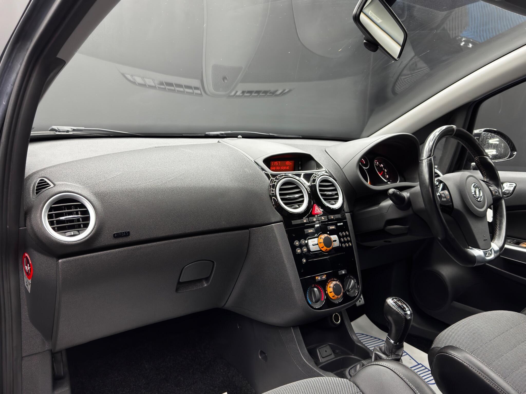 Vauxhall Corsa - Image 11