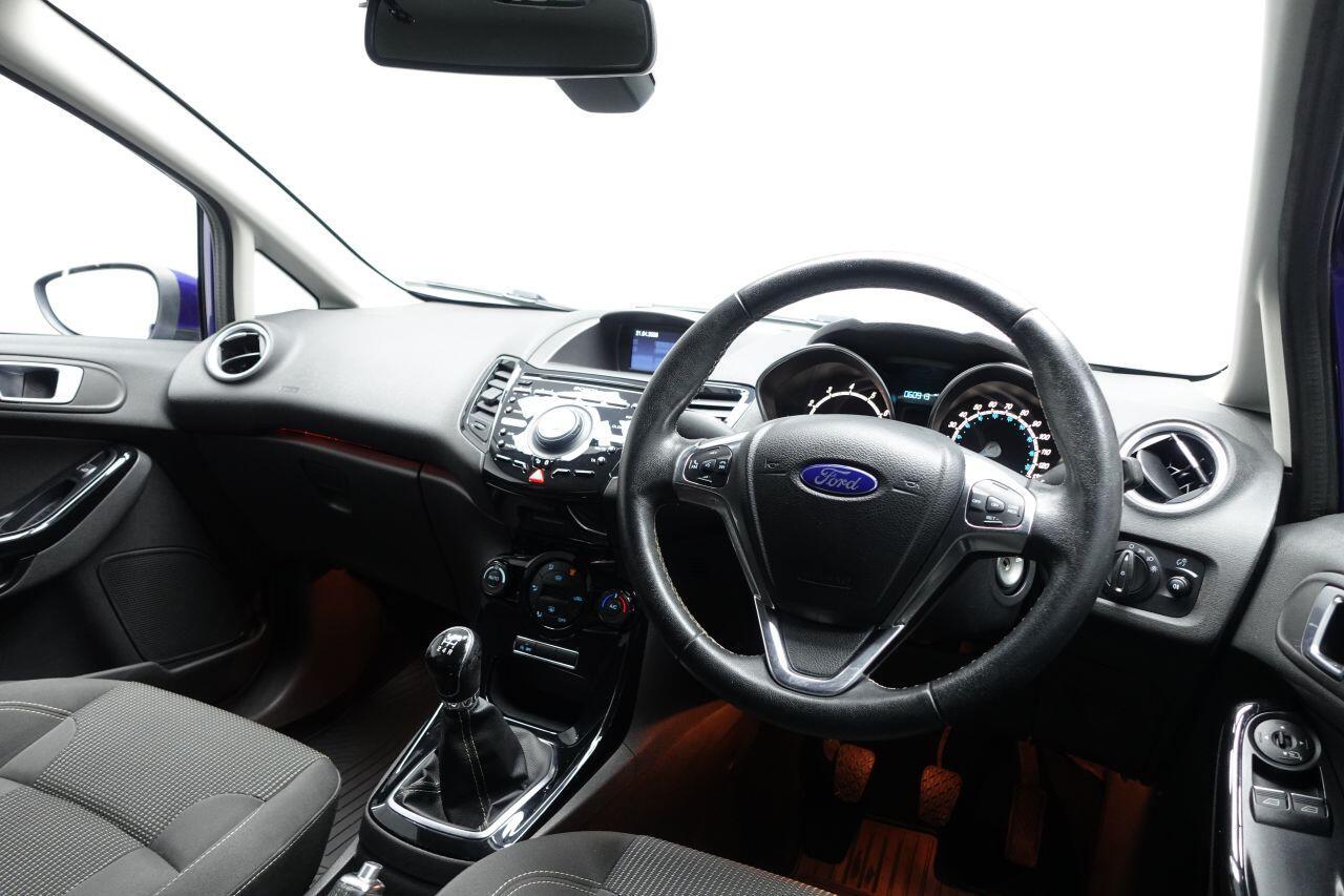 Ford Fiesta - Image 15