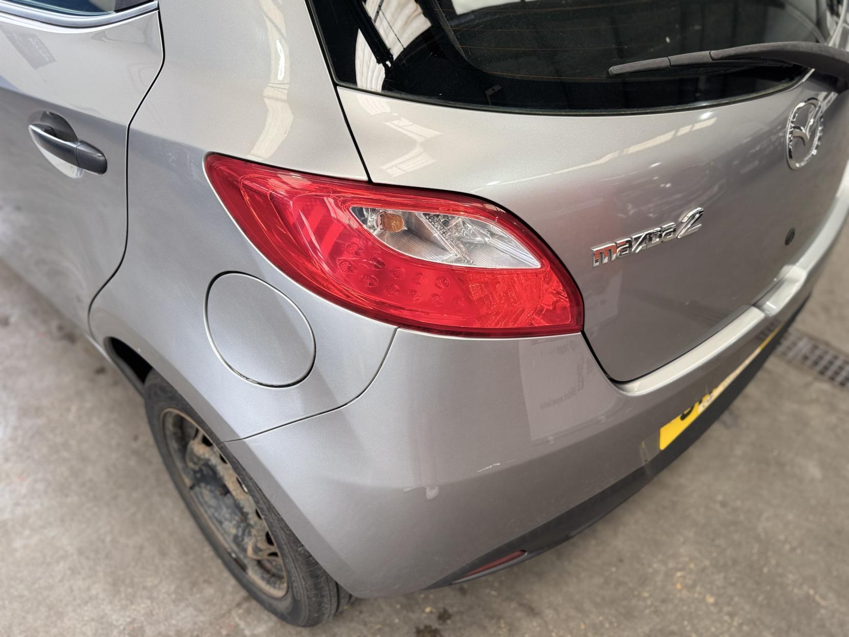 Mazda MAZDA2 - Image 15