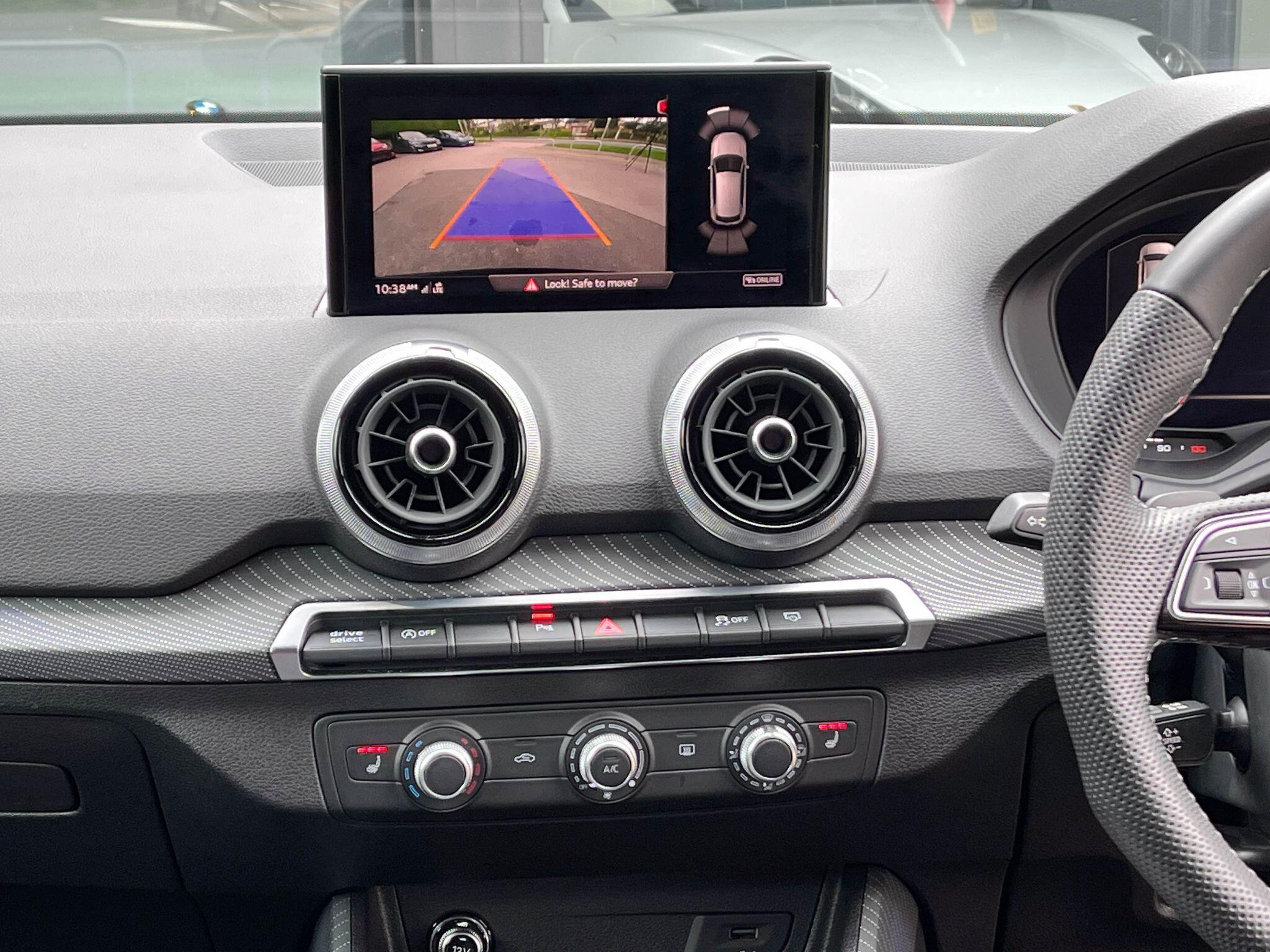 Audi Q2 - Image 13