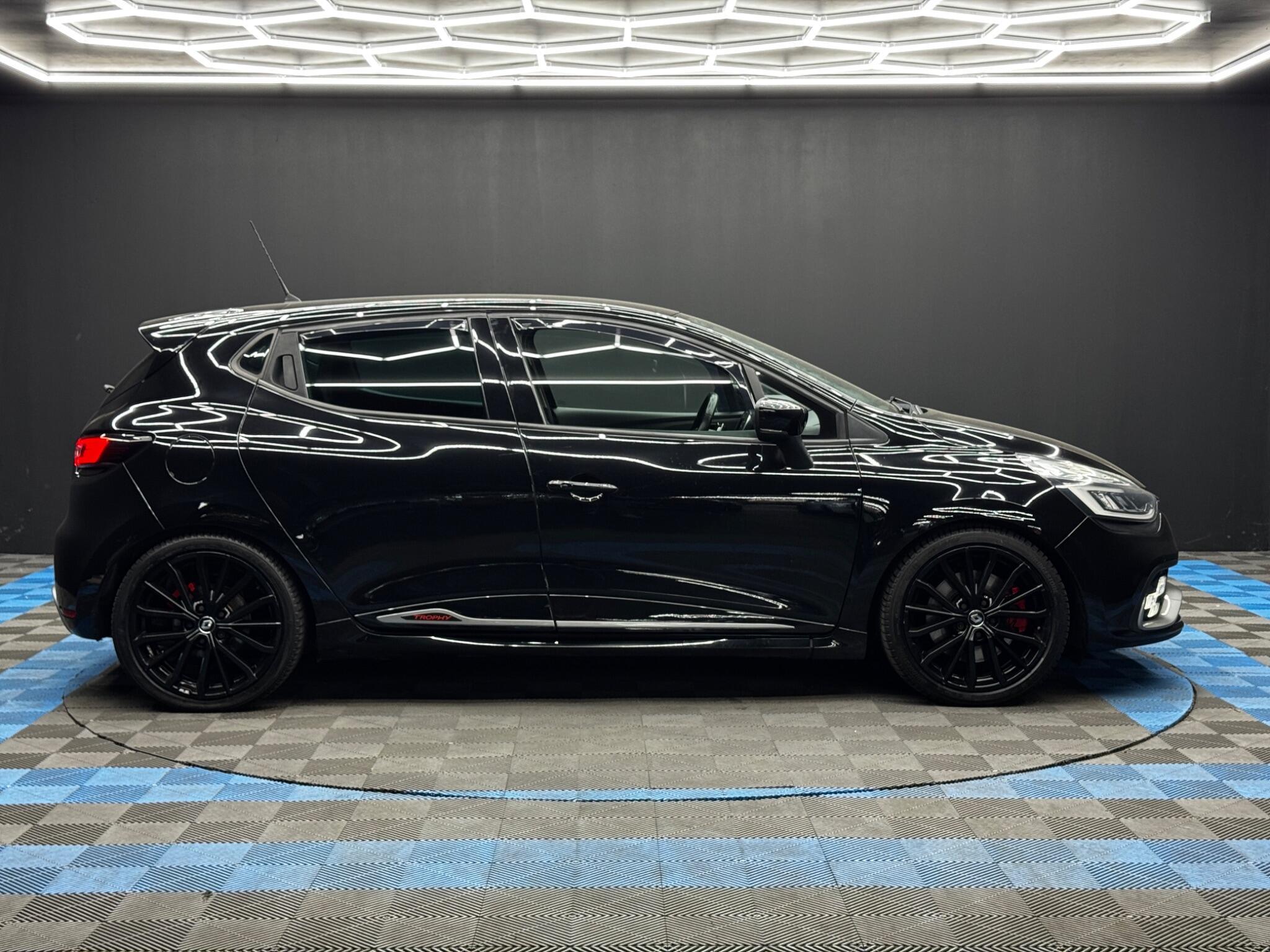 Renault Clio - Image 4