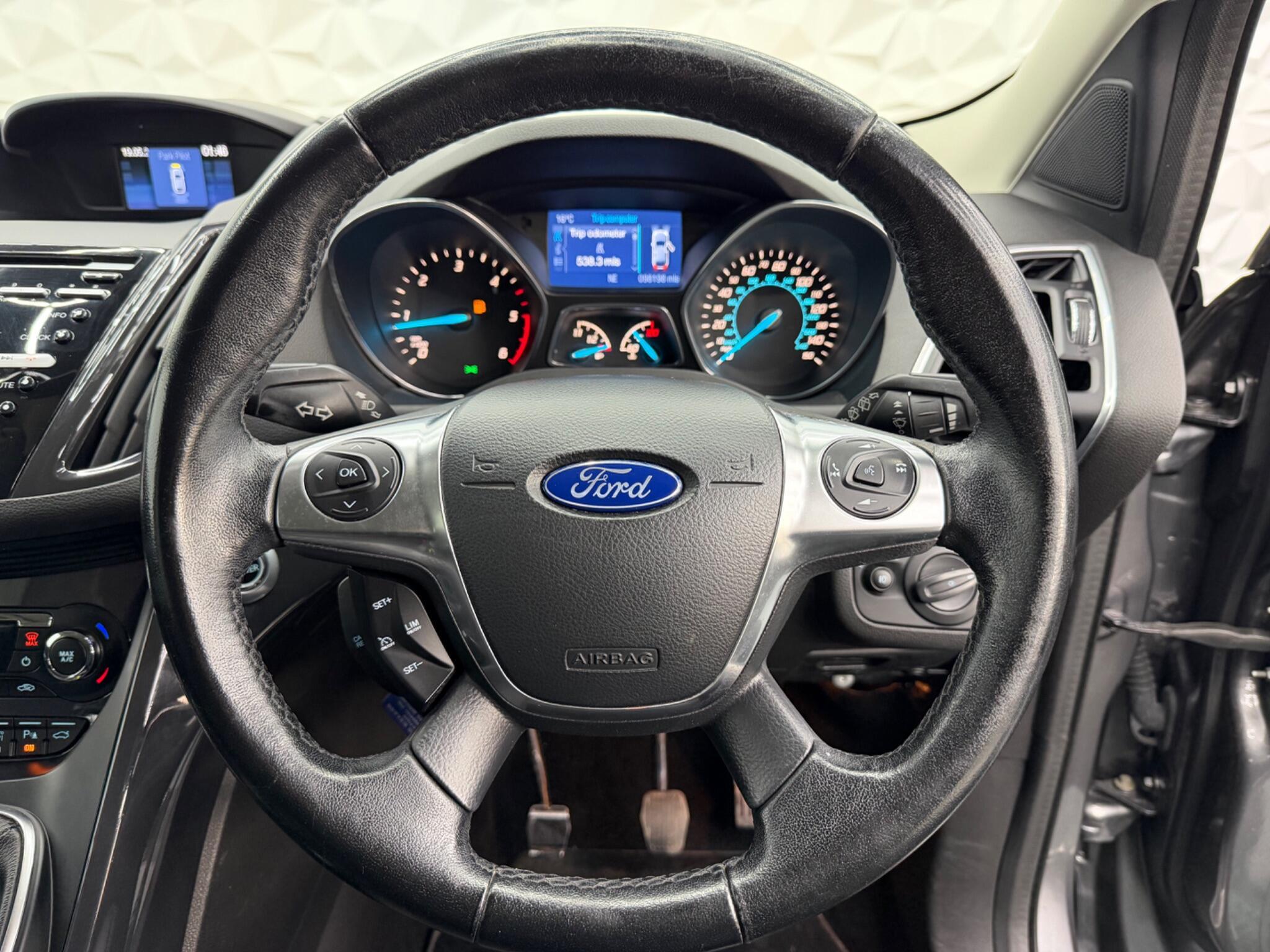 Ford Kuga - Image 23