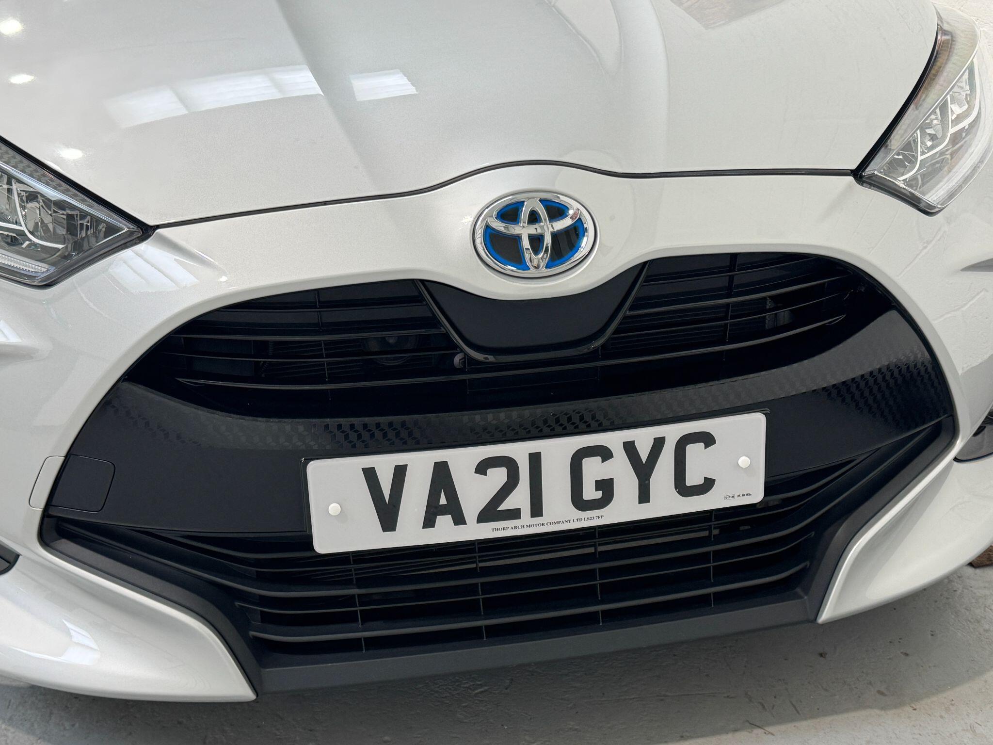 Toyota Yaris - Image 24