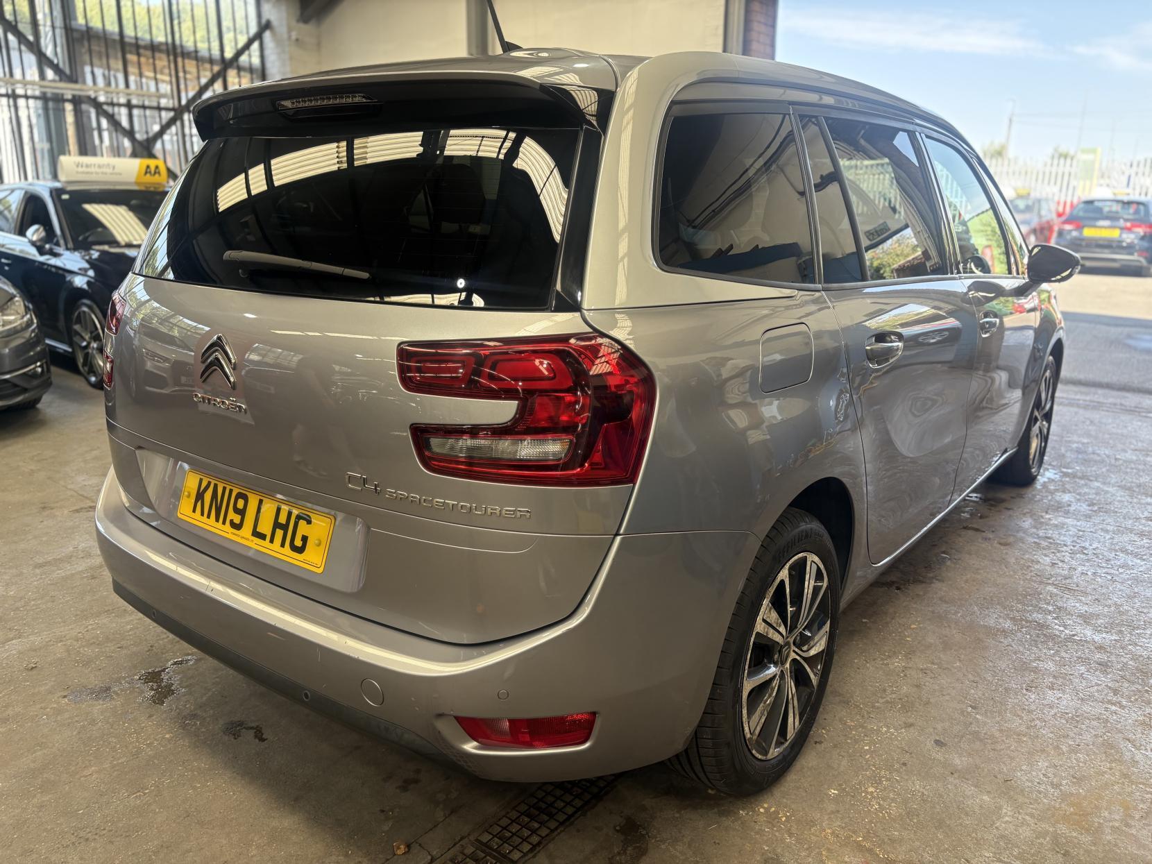 Citroen Grand C4 Spacetourer - Image 9